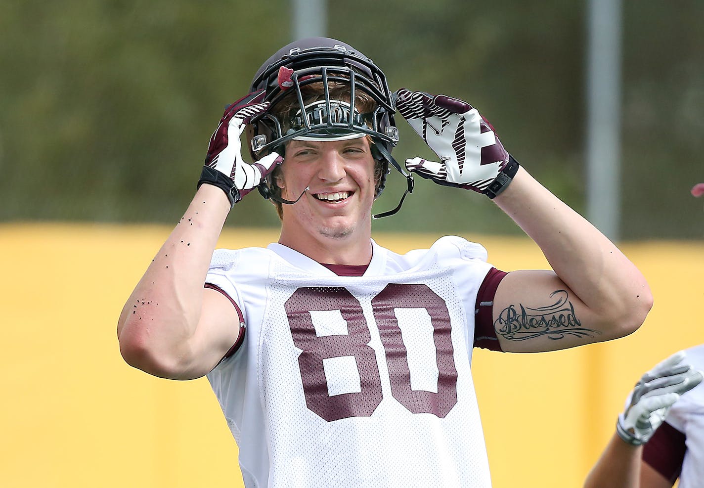 Minnesota's Nate Wozniak showed up for practice with a smile for the first practice of the season for Gophers football at Gibson-Nagurski field, Friday, August 7, 2015 in Minneapolis, MN. ] (ELIZABETH FLORES/STAR TRIBUNE) ELIZABETH FLORES ¥ eflores@startribune.com ORG XMIT: MIN1508071213570226