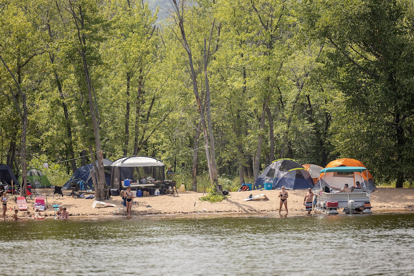 Islands line up along the Mississippi near Wabasha, Minn., on Monday, July 24, 2023. ] Elizabeth Flores • liz.flores@startribune.com