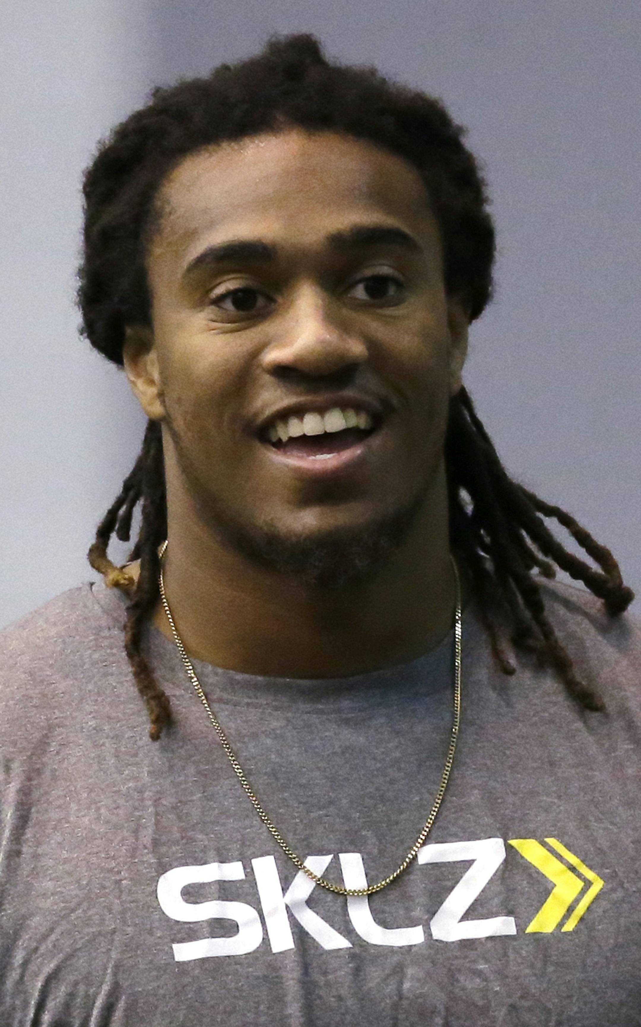 Former Washington player Shaq Thompson works out at Washington's pro day Thursday, April 2, 2015, in Seattle. (AP Photo/Elaine Thompson) ORG XMIT: OTK