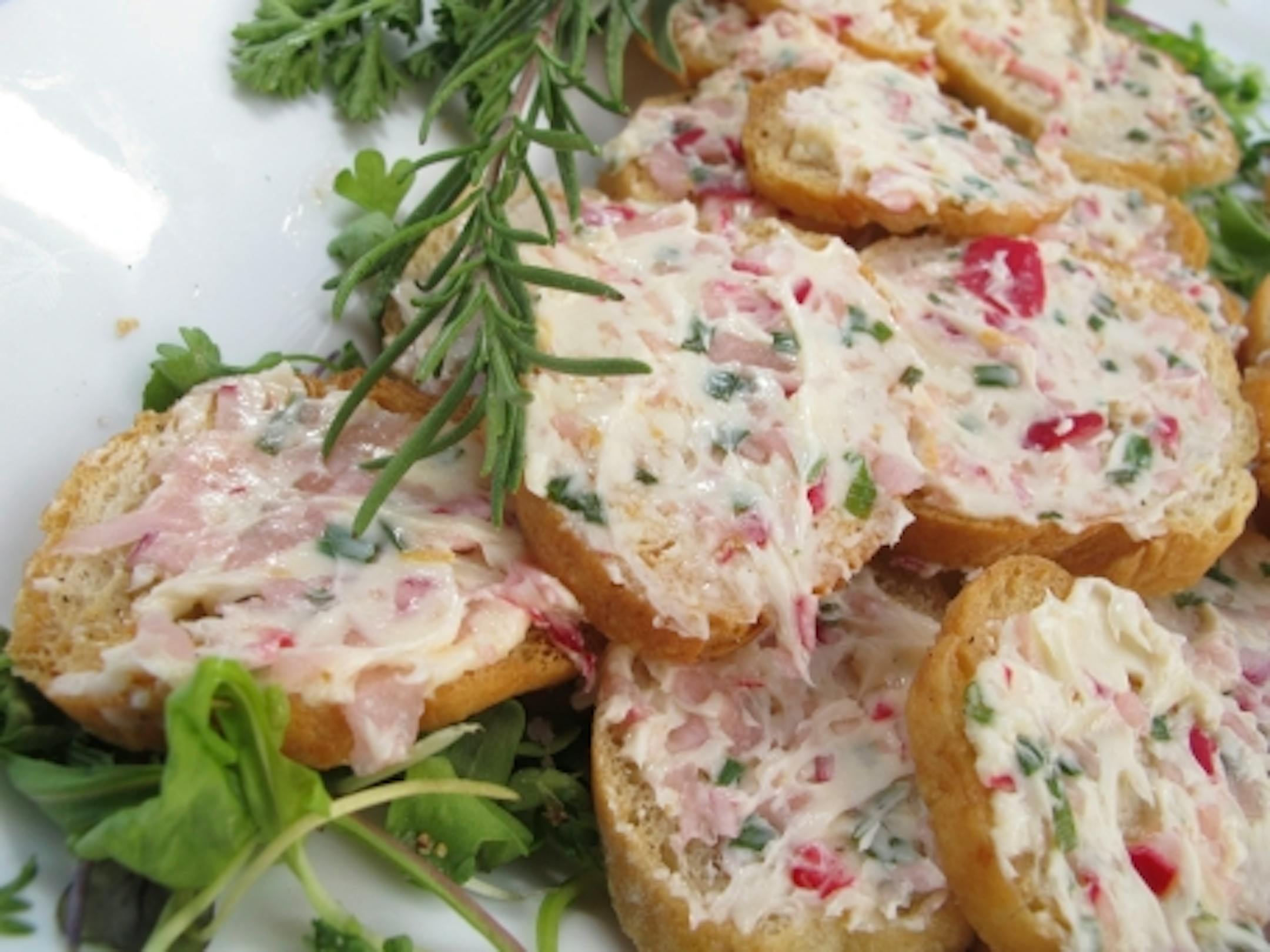 Crostini with compound radish butter