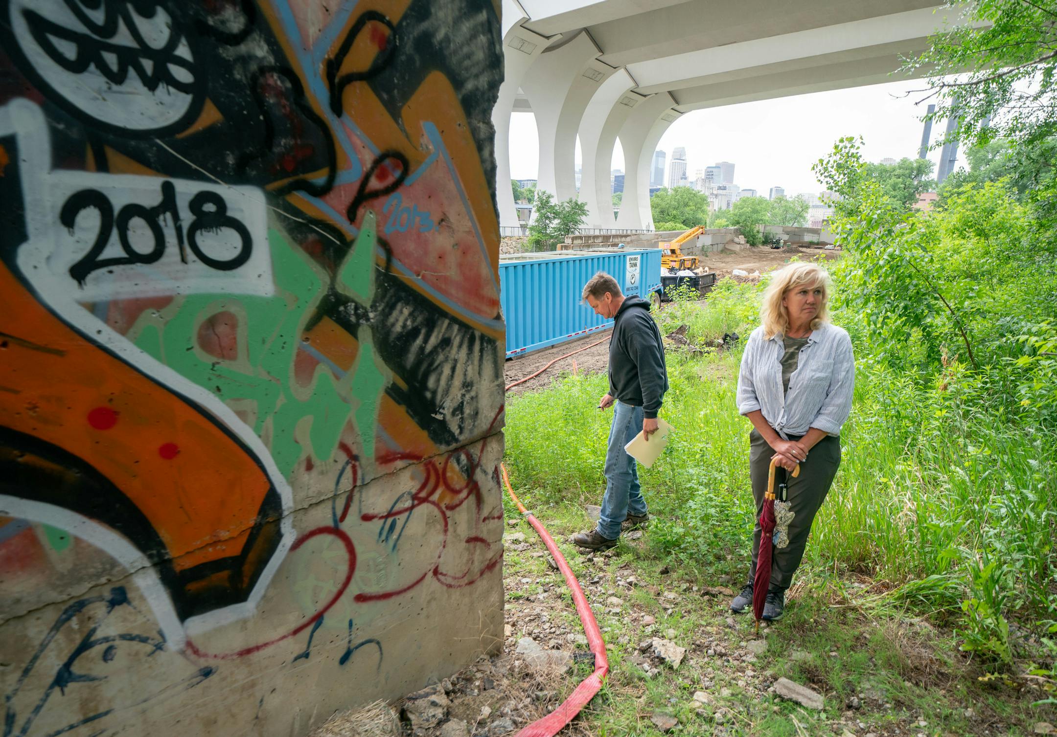Jacob Anderson's parents Bill and Kristi visited the site along the Mississippi River in Minneapolis, where Jacob's body was found. Bill climbed up an area below the 10th Street Bridge that had Jacob's foot prints at the time of his death. ] GLEN STUBBE &#x2022; glen.stubbe@startribune.com Tuesday, June 11, 2019 In December 2015, University of Minnesota student Jacob Anderson was found in the frigid early morning hours lying face down, slumped over a metal rail. With no pulse, first responders d
