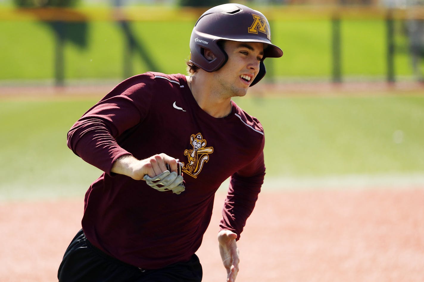 Minnesota infielder Terrin Vavra (6) rounded the bases during practice Thursday. ] ANTHONY SOUFFLE &#xef; anthony.souffle@startribune.com Gophers baseball team held practice Thursday, May 31, 2018 at Siebert Field in Minneapolis.