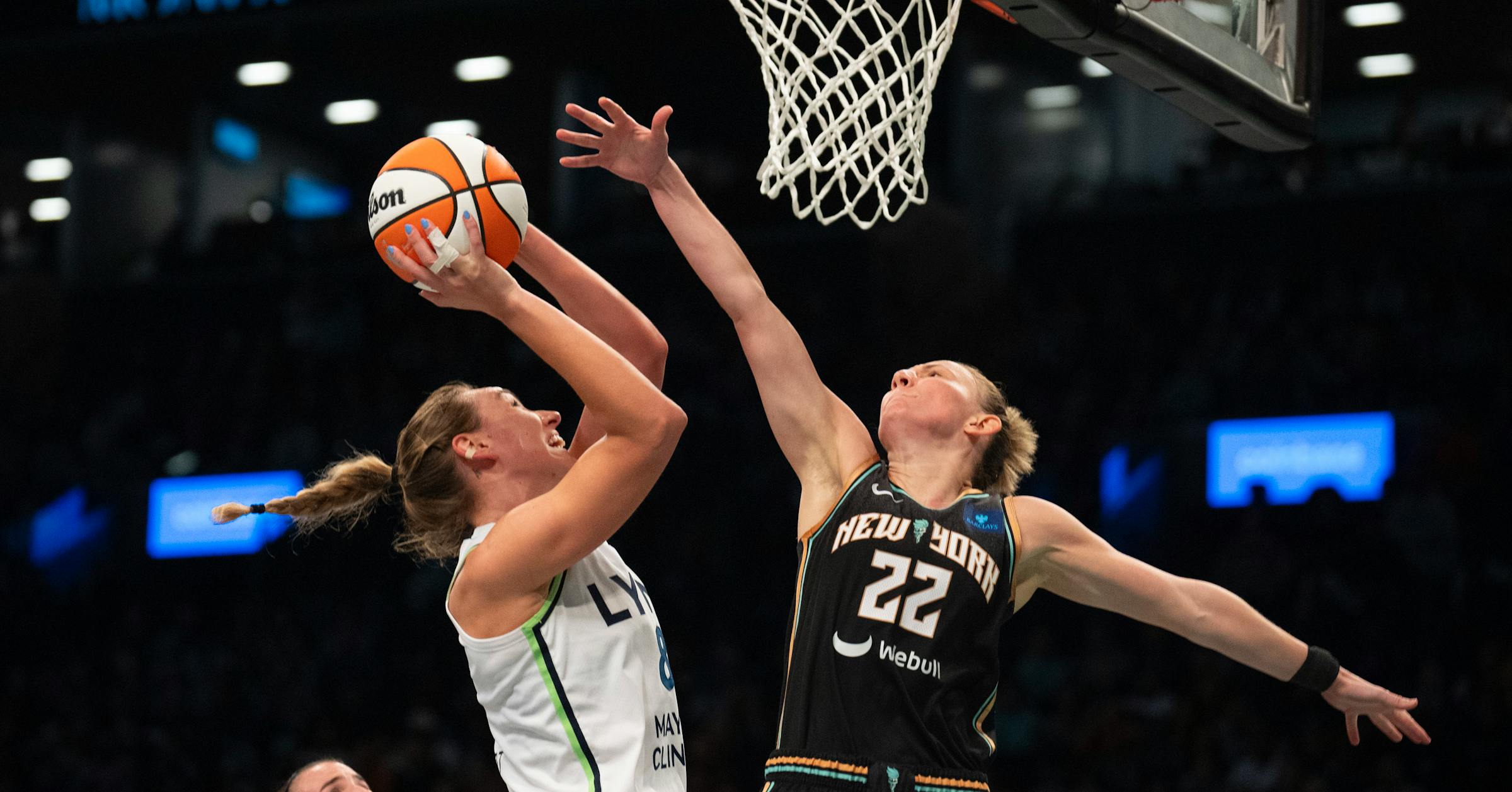 Lynx storm back to beat to Liberty in Game 1 of WNBA Finals