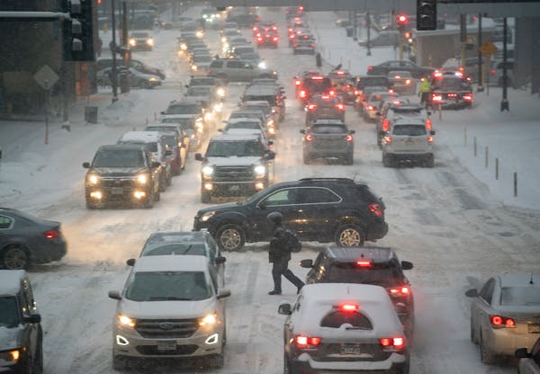 How much are electric vehicles affected by Minnesota's extreme cold?