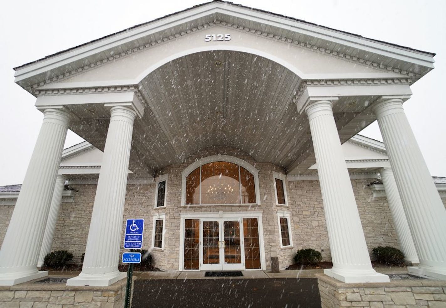 Brothers Donald and Bill McReavy are fighting over control of Washburn-McReavy, a move that threatens the health of the state's oldest and largest independent funeral home company. Bill McReavy's funeral home in Crystal.