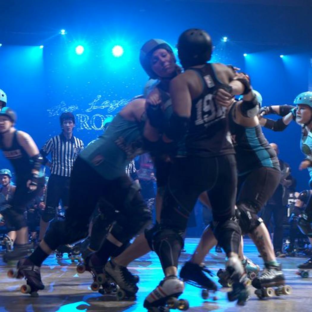 The Minnesota Rollergirls battle opponents and injuries in “Minnesota Mean.”