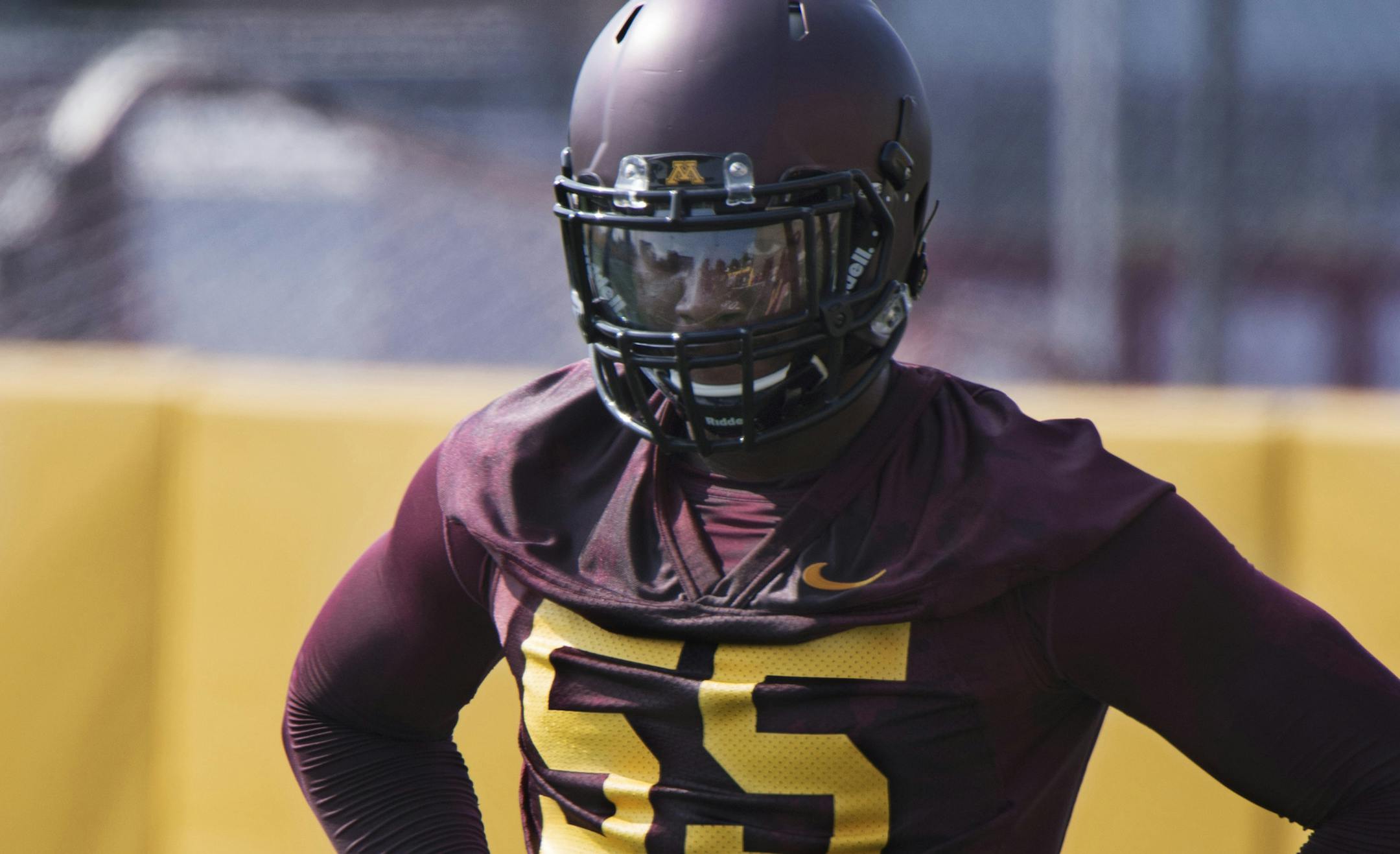 Theiren Cockran, Gopher #55, at practice Saturday. ] Gopher practice #2 , Gibson-Nagurski Complex, first 20 minutes only. See Joe C for specifics. 561326 20035560A (DAVID BREWSTER/STAR TRIBUNE)