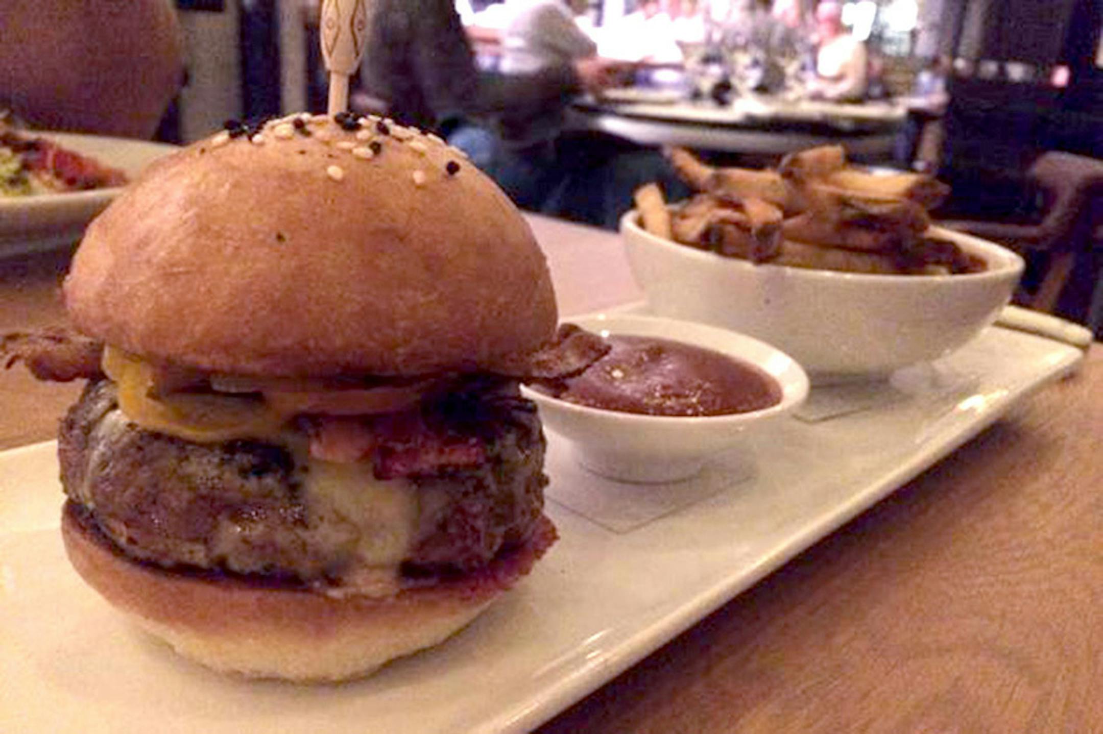 Burger Friday, Eastside