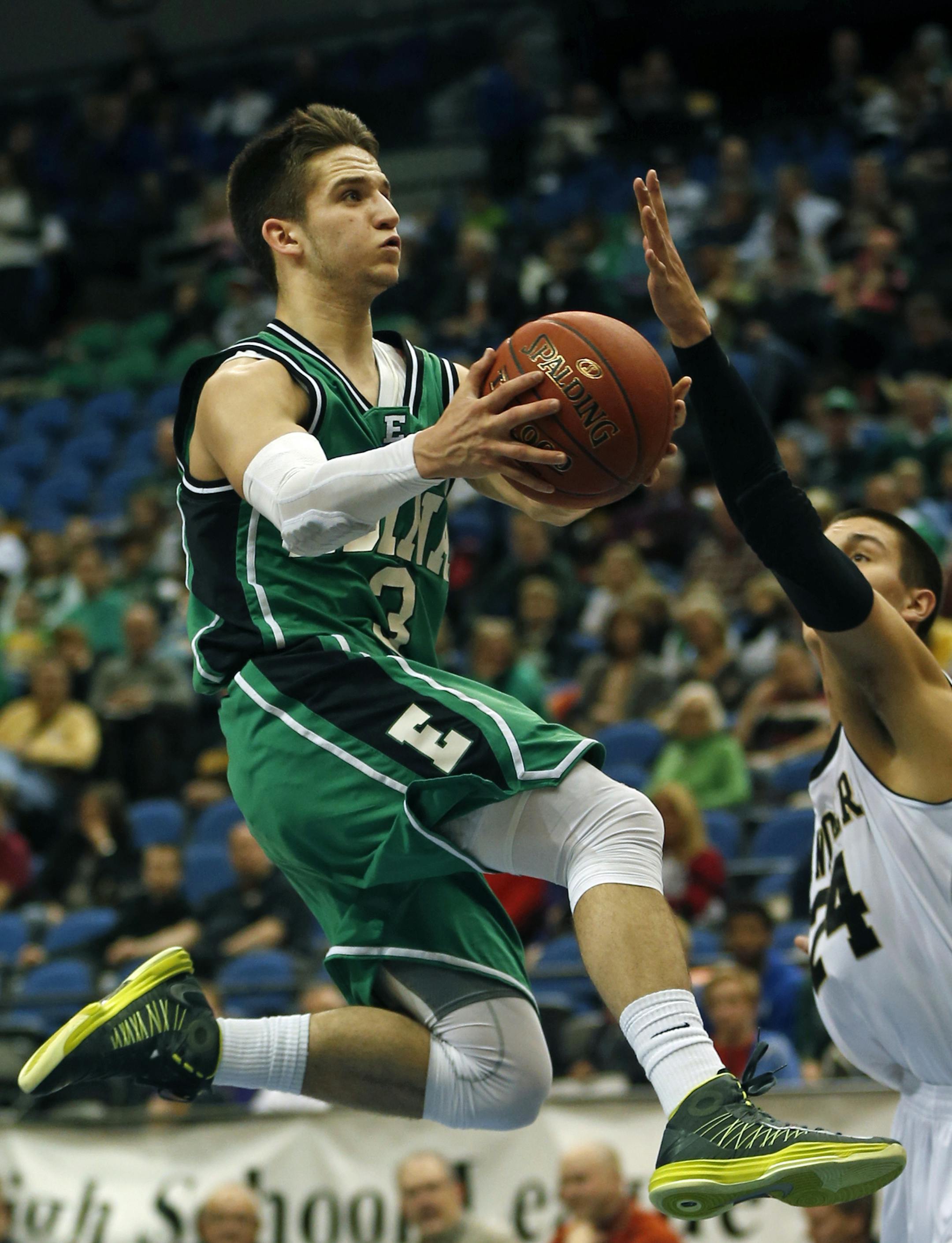 At the Target Center, in a AAAA quarterfinals game between Edina and Andover, Garham Woodward(3) drove to the basket as Connor Wilkie(24) defended.]rtsong-taatarii@startribune.com