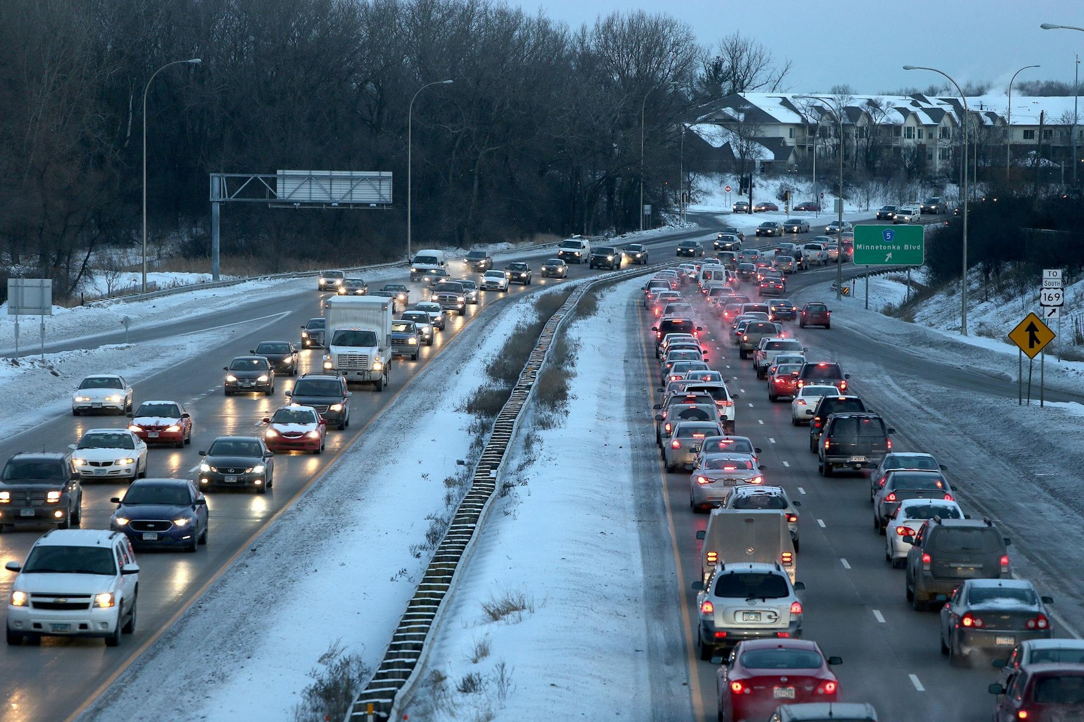 Traffic slowly made its way North and Southbound on Hwy 169 and Hwy 7 in St. Louis Park, Tuesday, January 7, 2014.