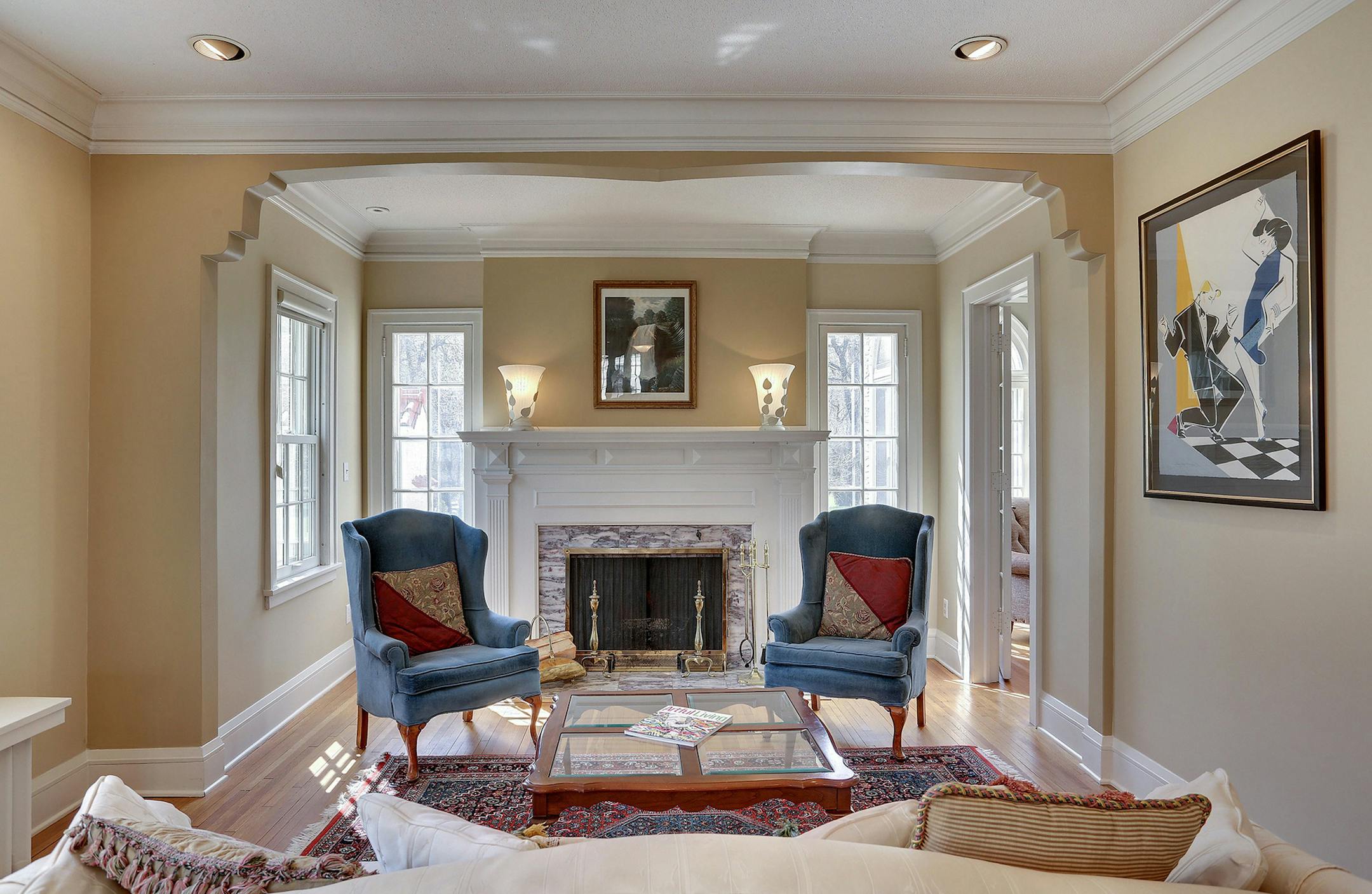 The living room of a MInneapolis home for sale, whcih was once the home of cartoonist Charles Schulz in the late 1950s. Credit Wing Ta/Artful Living ORG XMIT: MIN1405221206511896