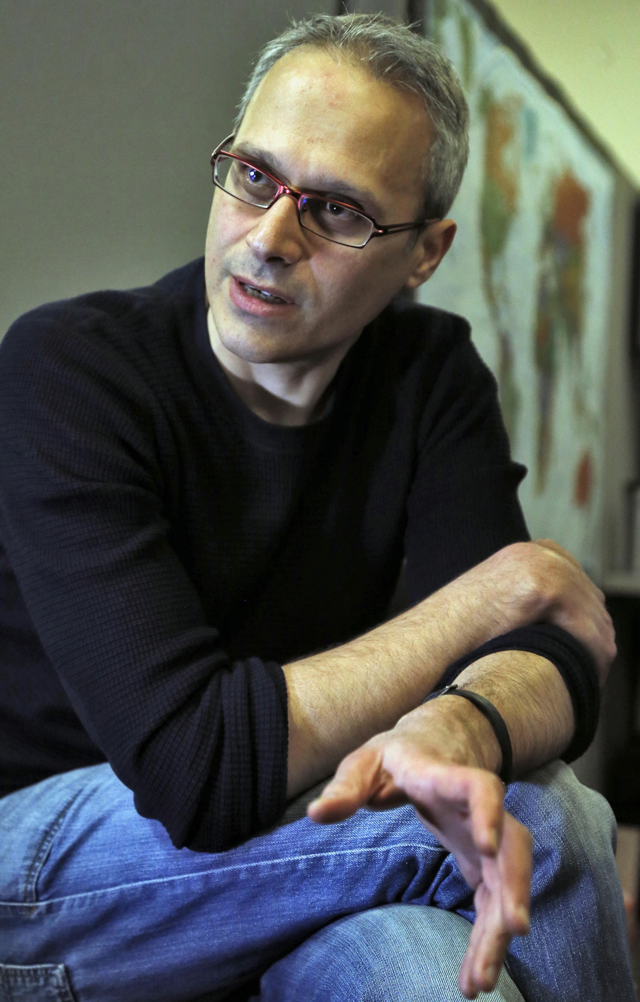 Stergios Roumeliotis talked about the project. ] Stergios Roumeliotis, a U of M computer science professor, is working on a project for Google to develop 3D camera images and display them on a cell phone. It would allow the camera to show the user a room exactly the way his eye would see it. (MARLIN LEVISON/STARTRIBUNE(mlevison@startribune.com)