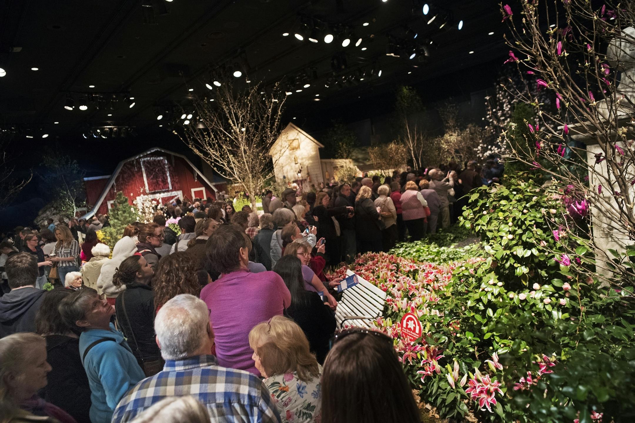 The show was packed to the gills with flower enthusiasts.