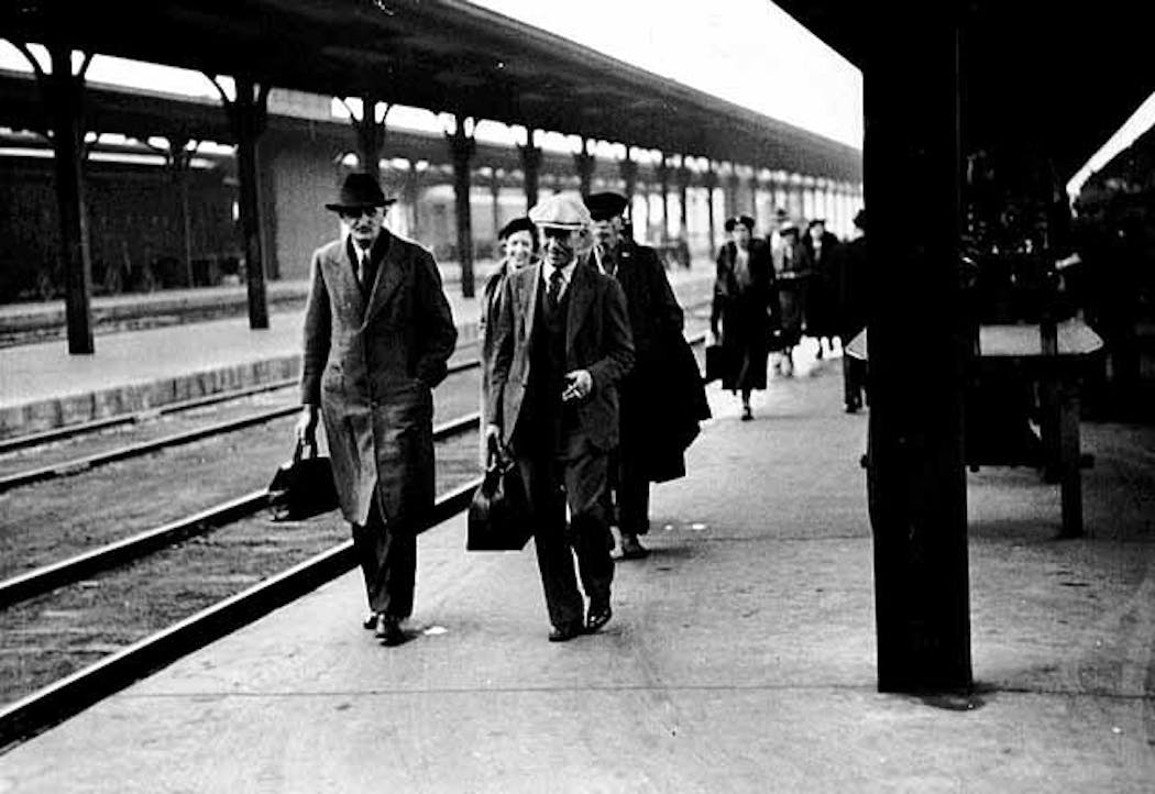 Passengers at St. Paul's Union Depot in 1936.