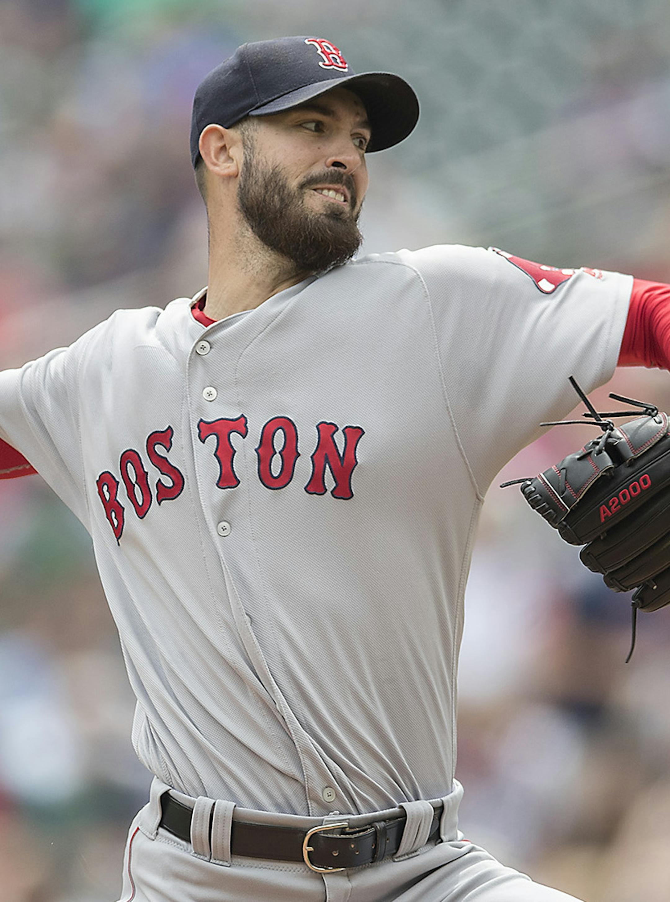 Red Sox pitcher Rick Porcello took to the mound during the second inning as the Twins took on the Boston Red Sox at Target Field, Thursday, June 21, 2018 in Minneapolis, MN. ] ELIZABETH FLORES &#xef; liz.flores@startribune.com