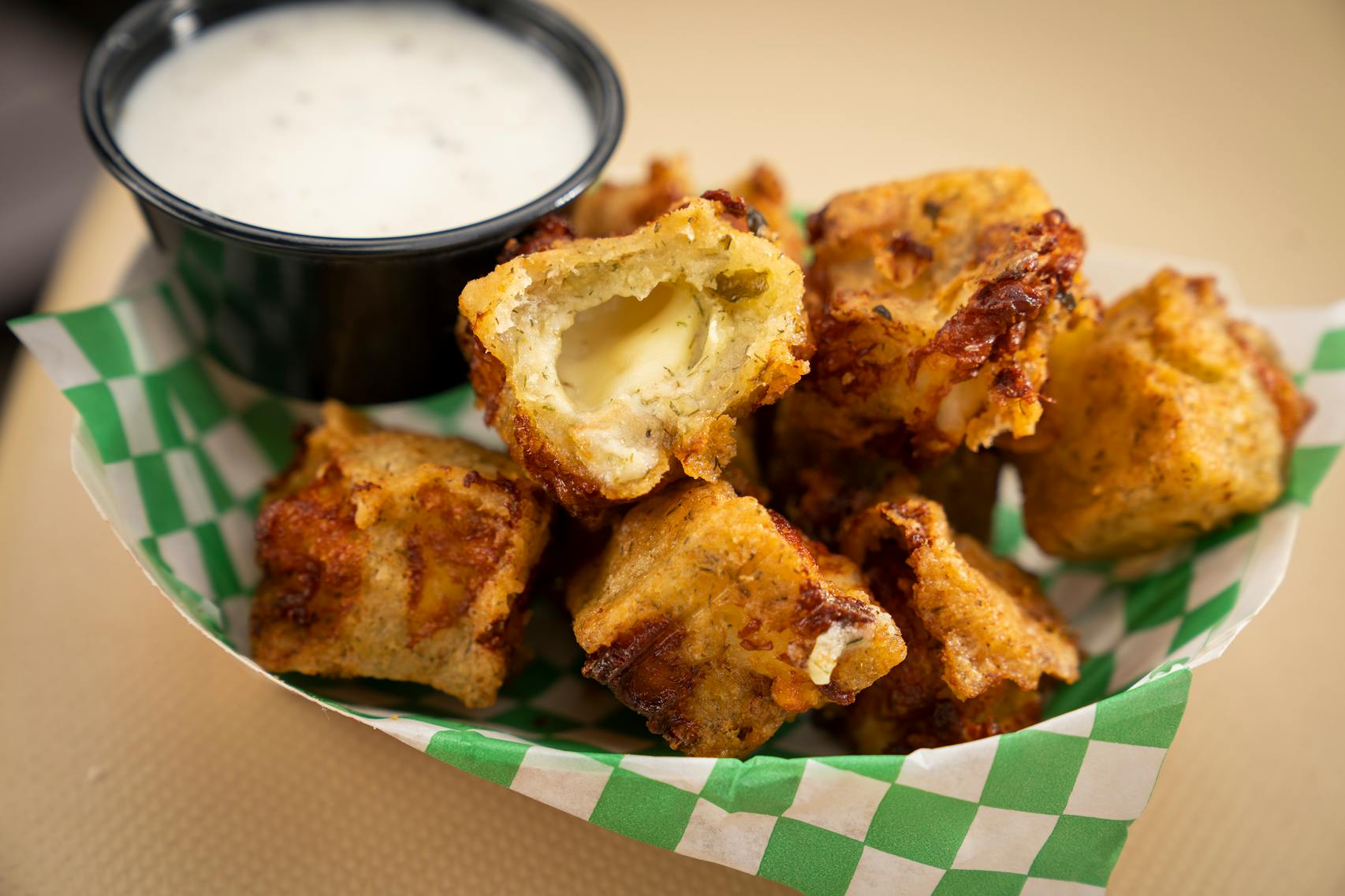 Dill-iscious Grilled Cheese Bites from O’Gara’s at the Fair. The new foods of the 2023 Minnesota State Fair photographed on the first day of the fair in Falcon Heights, Minn. on Tuesday, Aug. 8, 2023. ] LEILA NAVIDI • leila.navidi@startribune.com