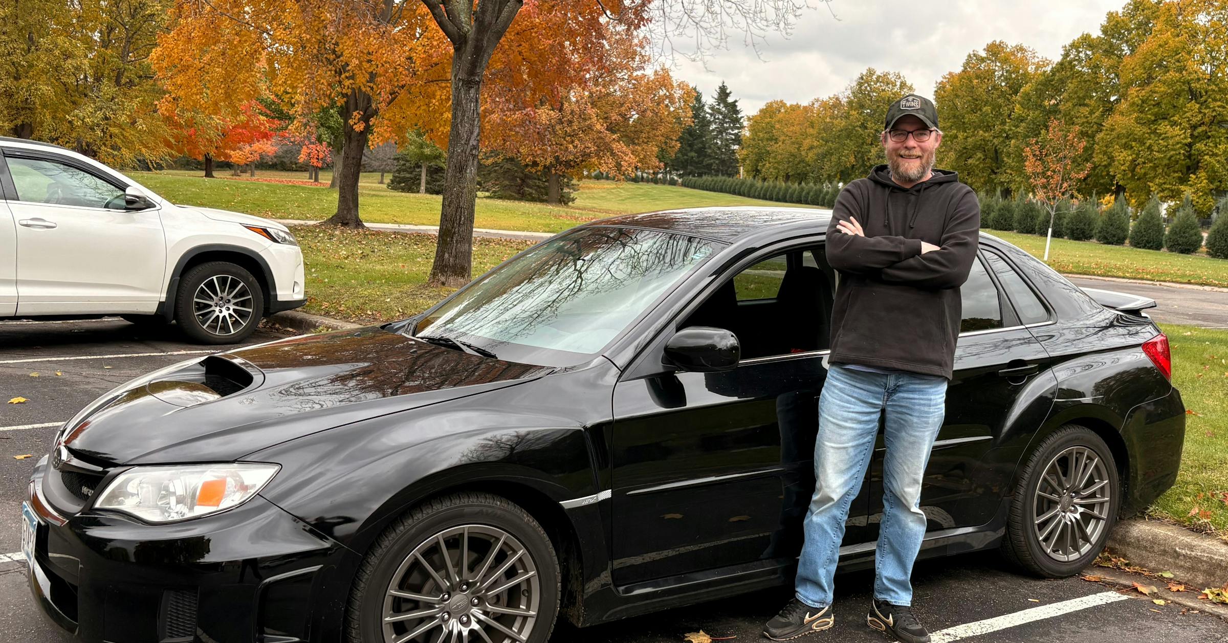 Want to learn to drive a stick shift? This guy will teach you on his car