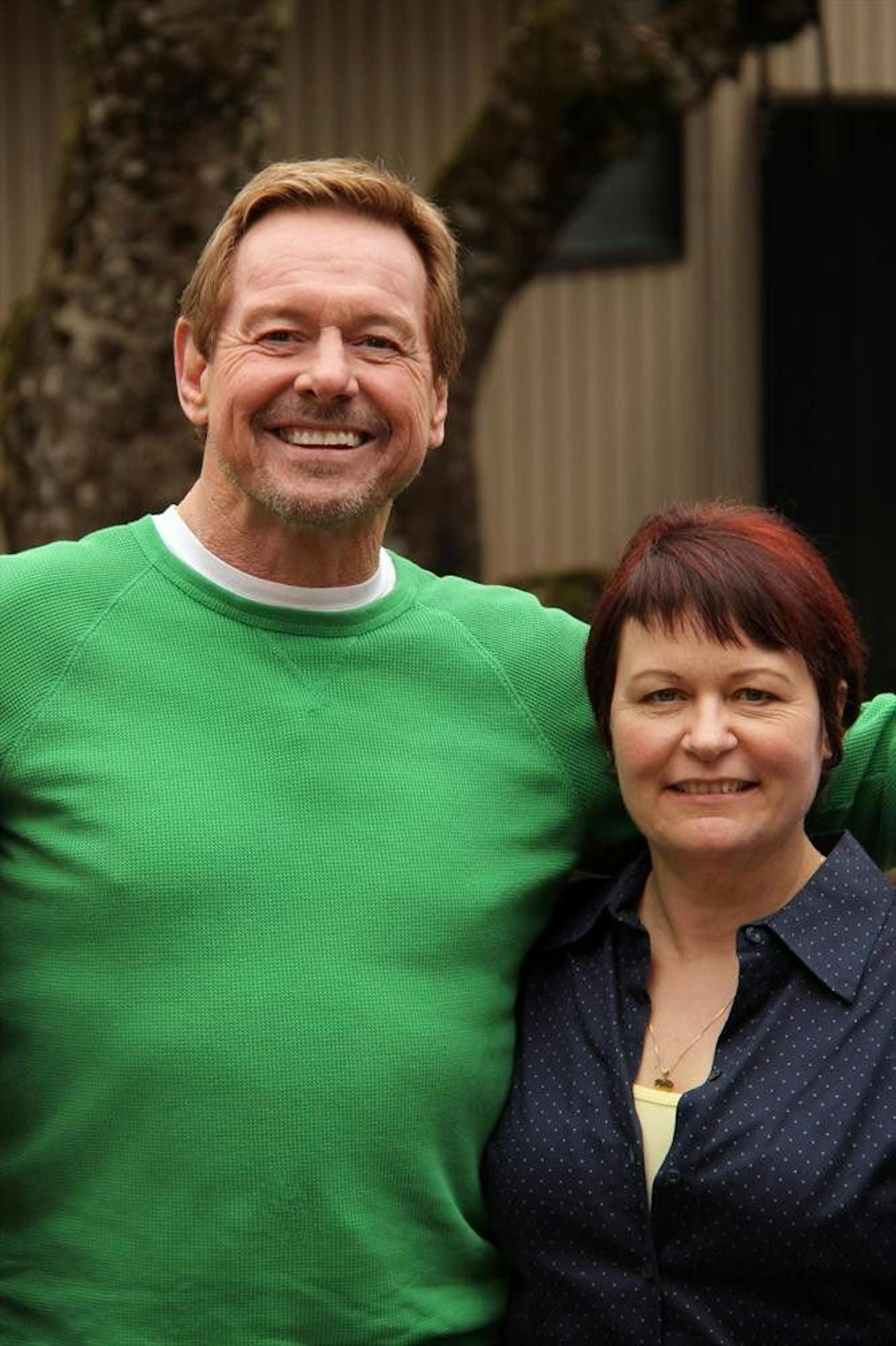 CELEBRITY WIFE SWAP - "Ric Flair / 'Rowdy' Roddy Piper" - The girlfriend and the wife of two of the biggest former stars of the WWE (World Wrestling Entertainment) swap lives and homes for one week on "Celebrity Wife Swap," SUNDAY, JUNE 30 (8:00-9:00 p.m., ET) on the ABC Television Network. (ABC/Travis Stanton) RODDY PIPER, KITTY TOOMBS