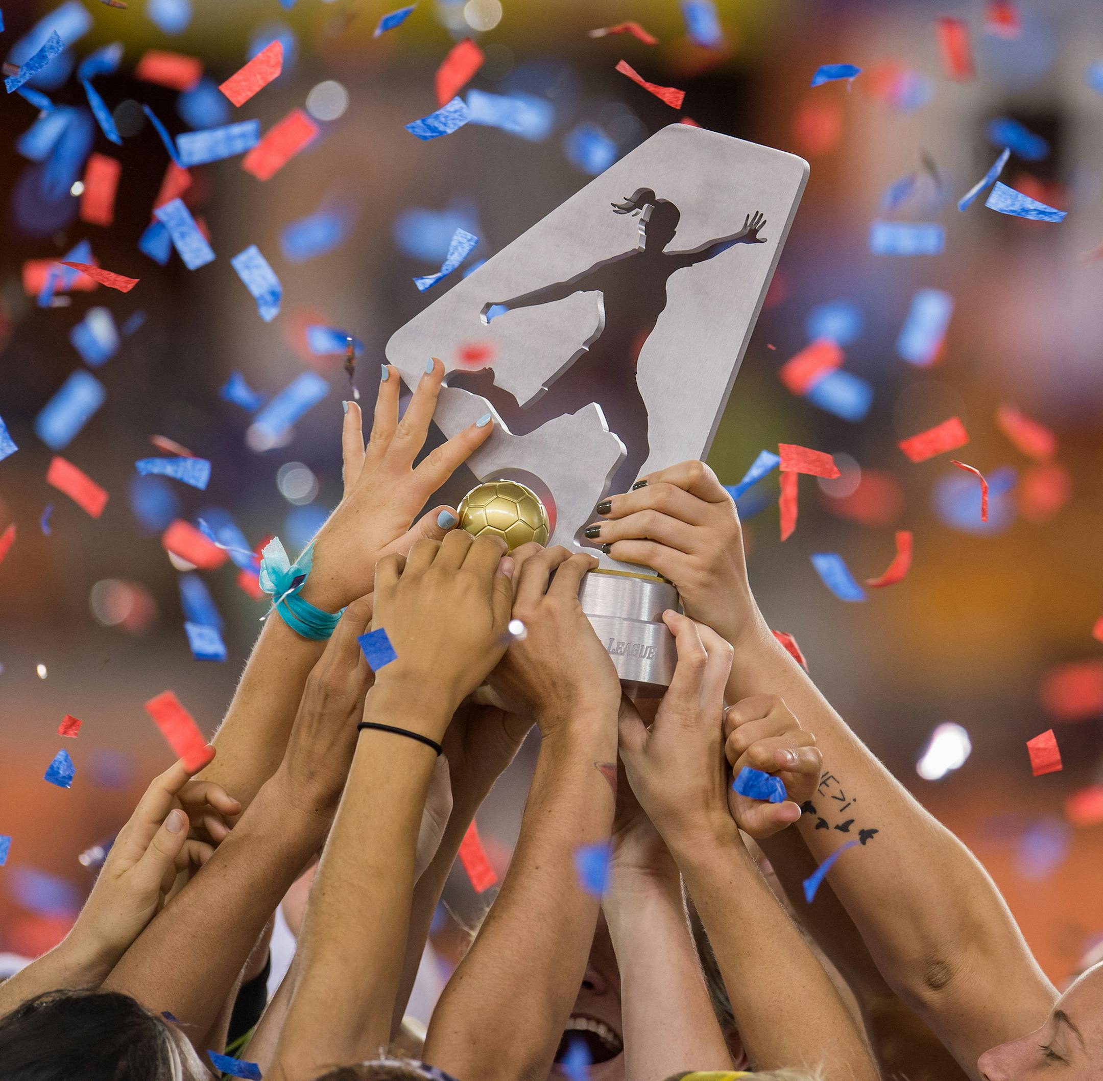 October 9, 2016: Western New York raises the trophy and celebrates their victory as confetti falls after the NWSL Championship game between the Washington Spirit and the Western New York Flash at BBVA Compass Stadium in Houston, TX. Western New York won on penalty kicks (3-2) after the 2nd overtime period ended with a 2-2 score...Trask Smith/CSM (Cal Sport Media via AP Images) ORG XMIT: CSMAP