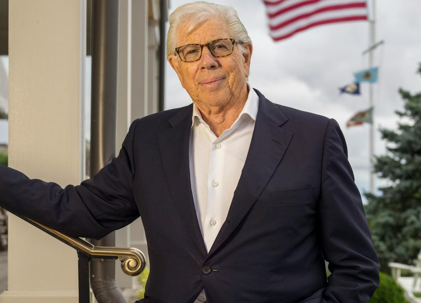 Carl Bernstein photo by Jonathan Becker