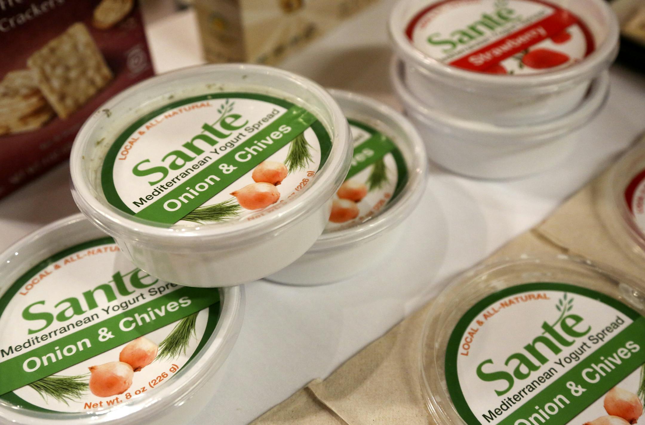 Samples of the Sante yogurt that a team Carlson Business school students from the University of Minnesota were demoing at the Linden Hills Co-op in Minneapolis Min., Friday, April 12, 2013. ] (KYNDELL HARKNESS/STAR TRIBUNE) kyndell.harkness@startribune.com