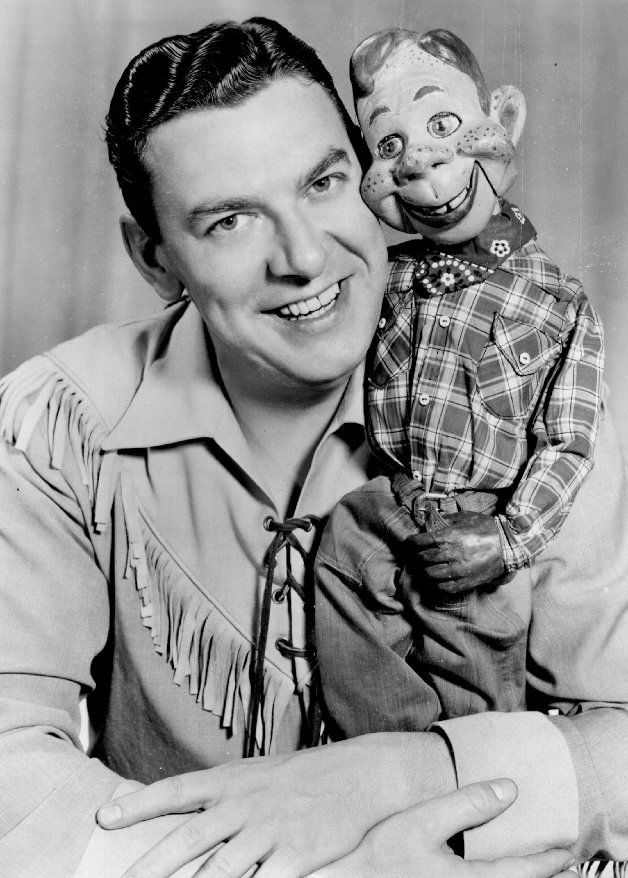 April 30, 1971 Back in 1950, Buffalo Bob Smith and little pal Howdy Doody had more than 10 million moppet sized fans on the daily Howdy Doody Show program on the NBC network. The program was called "one of the all-time success stories in video." Now on a national college campus tour, Smith reintroduces his tv characters of 20 years ago with a film, behind the scenes anecdotes and a community sing of old Howdy Doody songs. He will appear at____, ____,___.(when) (where) September 3, 1979 August 25