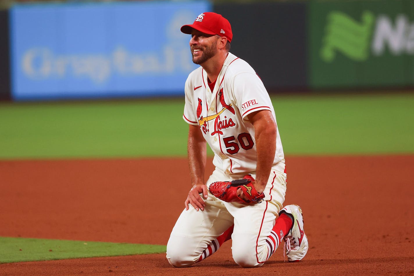 St. Louis Cardinals pitcher Adam Wainwright reacts after failing to field a ground ball in the third inning against the Chicago Cubs at Busch Stadium on Saturday, July 29, 2023, in St. Louis. (Dilip Vishwanat/Getty Images/TNS) ORG XMIT: 86004211W