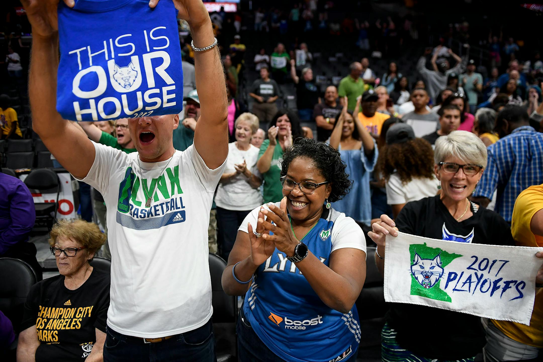 Minnesota Lynx fans celebrated after their team's 80-69 victory over the Los Angeles Sparks Sunday night.