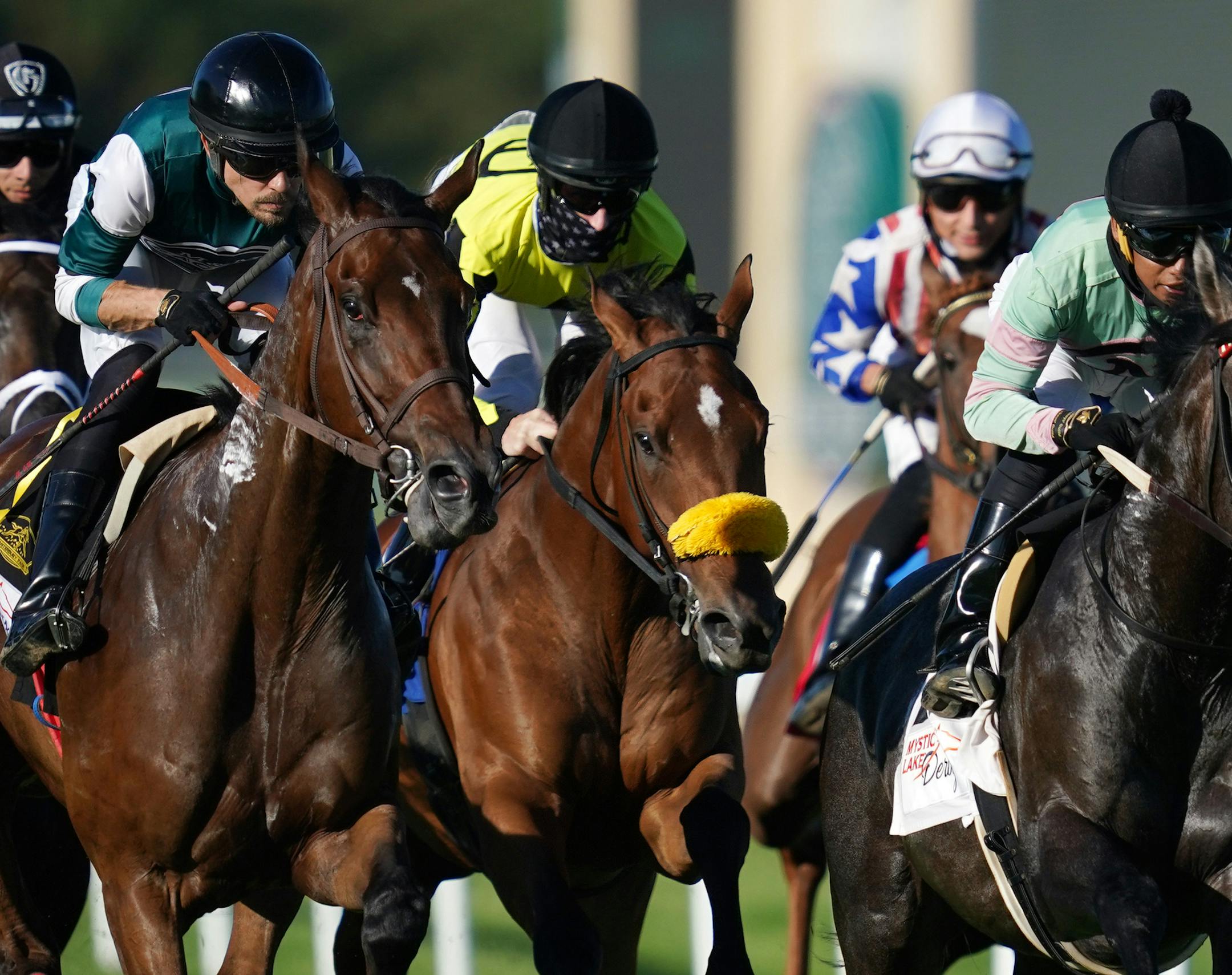 Jockey Jareth Loveberry, center, rode Summer Assault in the Mistic Lake Derby with a $100,000 purse, the fifth race of the night Wednesday at Canterbury. ] ANTHONY SOUFFLE • anthony.souffle@startribune.com Canterbury Park's racing season hit its one-third mark on with running of Mystic Lake Derby Wednesday, July 15, 2020 in Shakopee, Minn.