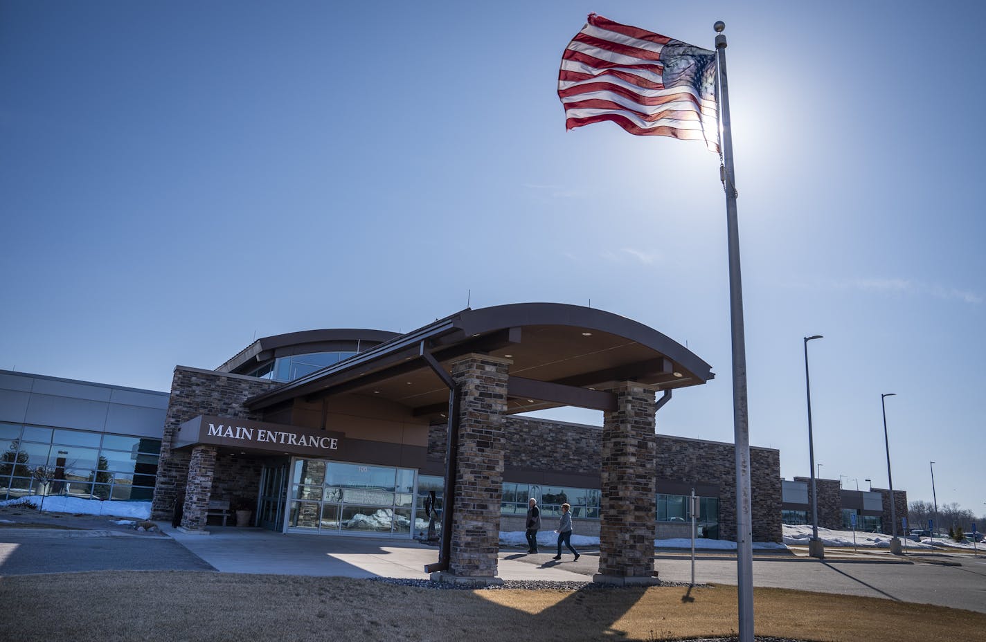 The main entrance of Renville County Hospital and Clinics in Olivia. ] LEILA NAVIDI &#x2022; leila.navidi@startribune.com BACKGROUND INFORMATION: Renville County Hospital and Clinics in Olivia, Minn. on Thursday, March 21, 2019. ORG XMIT: MIN1904102110217552