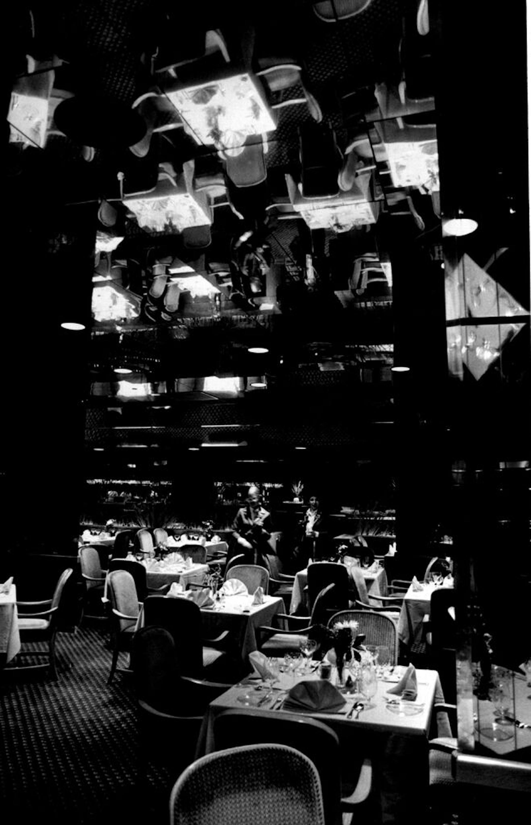 June 13, 1981 Mirrored ceiling reflects dining area at The Willows in Hyatt Regency. Three new restaurants in Minneapolis have received a good deal of atÂ­tention from food reviewers, critics and assorted gourmets. Assuming, for our purposes, that each has the best chef in the world and that every dish on each menu is absolutely perÂ­fect every day, how does each resÂ­taurantâ€™s design affect us? June 9, 1981 Don Black, Minneapolis Star Tribune