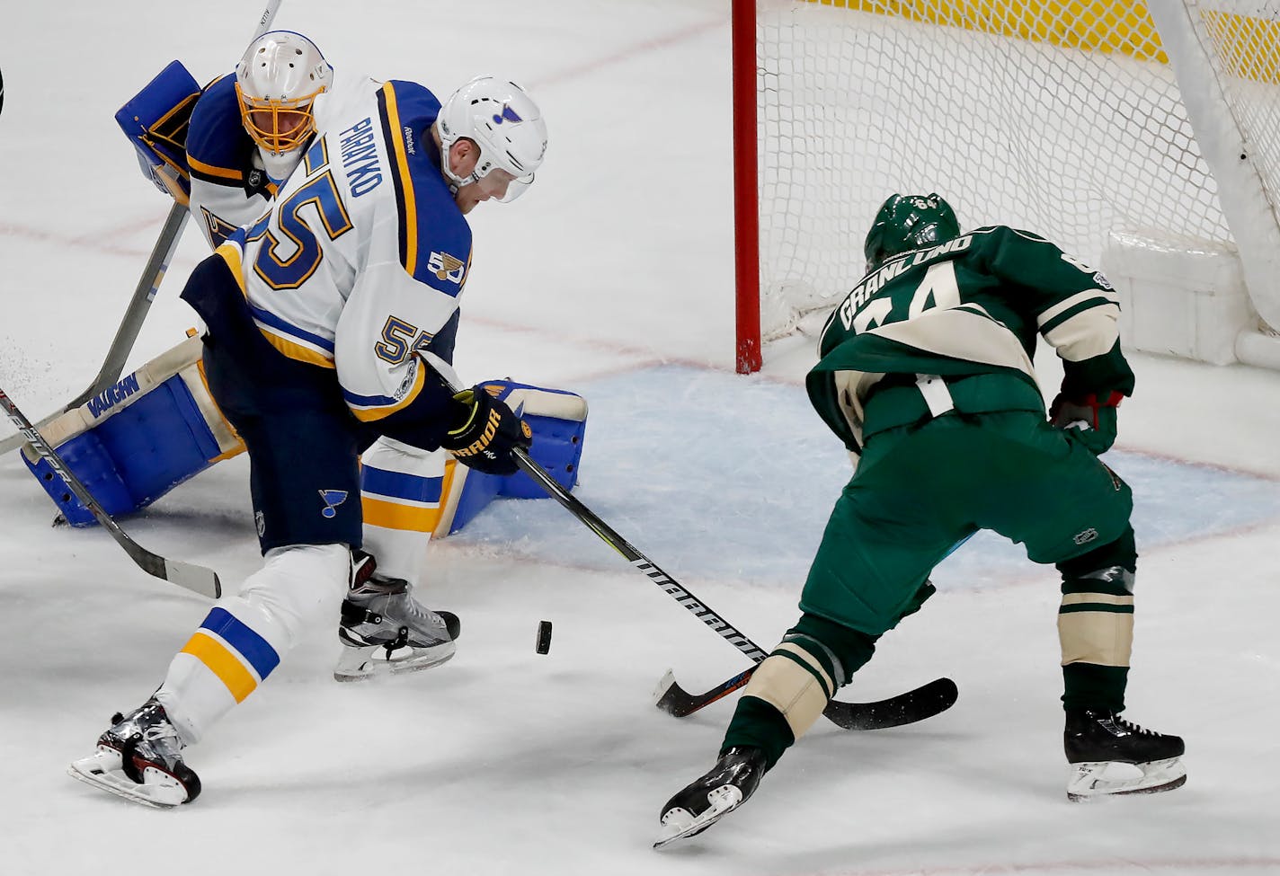 Mikael Granlund (64) missed an opportunity to score in the third period Wednesday night in Game 1 against the Blues.