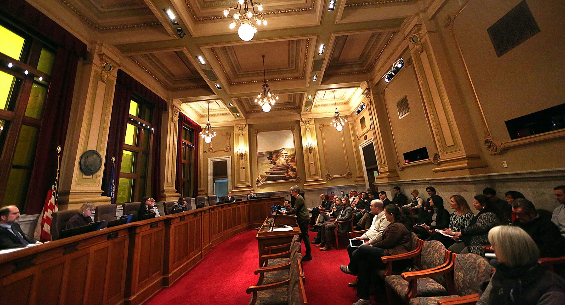 Residents who might be impacted by a proposed hotel were each given 2 minutes to speak at a public hearing of the Zoning and Planning Committee at the Minneapolis City Council Chambers regarding appeals to a conditional use permit and variances a new hotel planned for the Uptown neighborhood.] JIM GEHRZ ï james.gehrz@startribune.com /Minneapolis, MN / March 3, 2016 /9:30 AM ñ BACKGROUND INFORMATION: A proposal to build a hotel in Uptown is expected to generated heated debate Thursday a