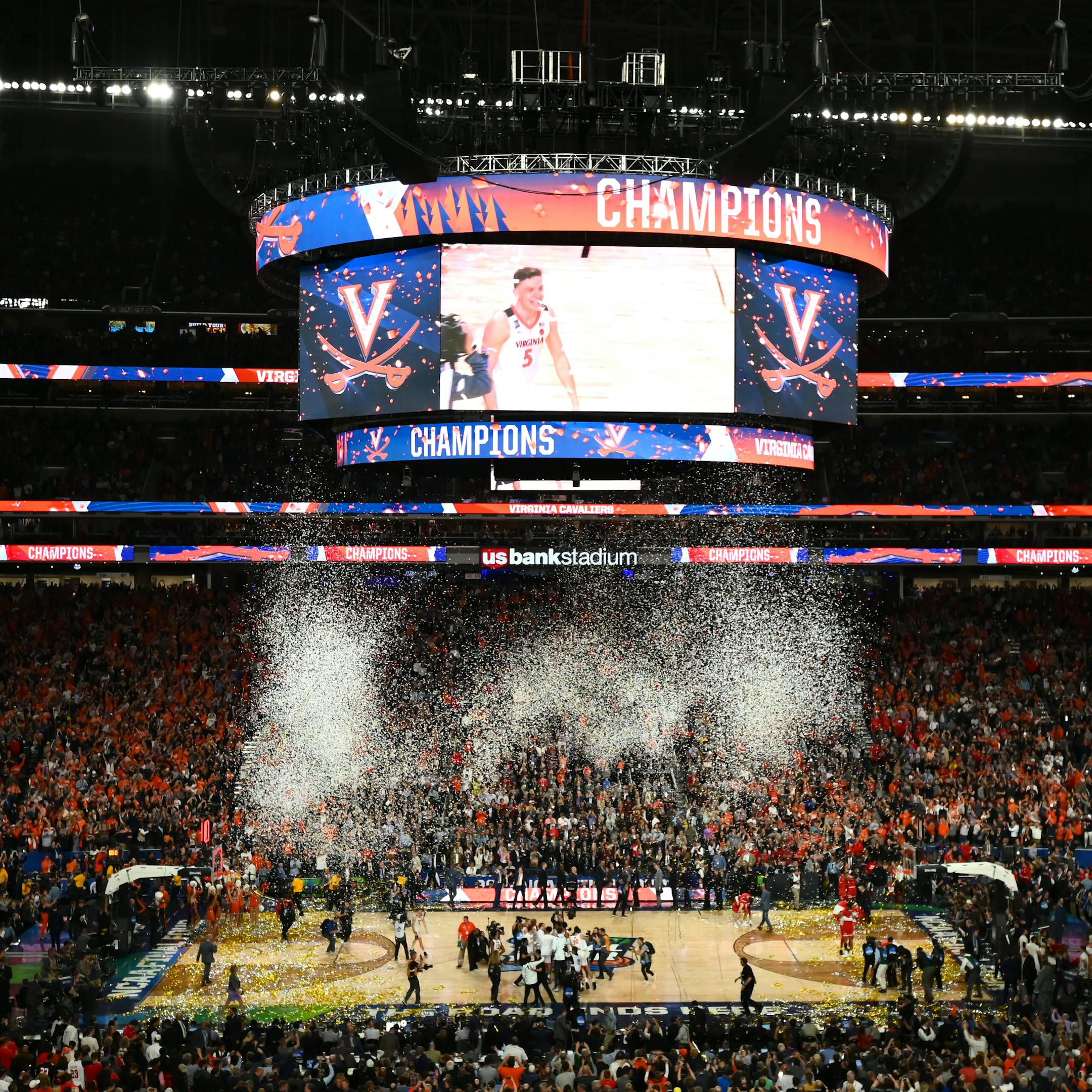 Virginia won against Texas Tech 85-87 in overtime. ] AARON LAVINSKY • Aaron.lavinsky@startribune.com Texas Tech played Virginia in the final of the NCAA Division I Men's Basketball Championship Final Four on Monday, April 8, 2019 at U.S. Bank Stadium in Minneapolis. ORG XMIT: MIN1904082310017265