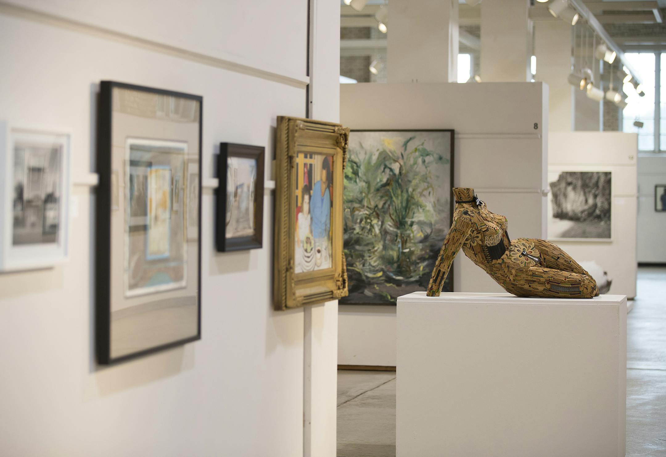 Fine art on display at the Minnesota State Fair. ] (Leila Navidi/Star Tribune) leila.navidi@startribune.com BACKGROUND INFORMATION: The Fine Art Building at the Minnesota State Fair in Falcon Heights on Thursday, August 18, 2016. ORG XMIT: MIN1608181806521371