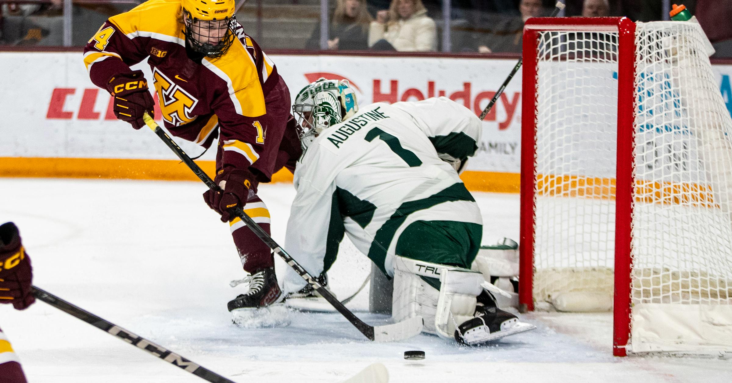 Gophers go missing in third period, fall hard against Spartans in men’s hockey Gophers go missing in third period, fall hard against Spartans in men’s hockey