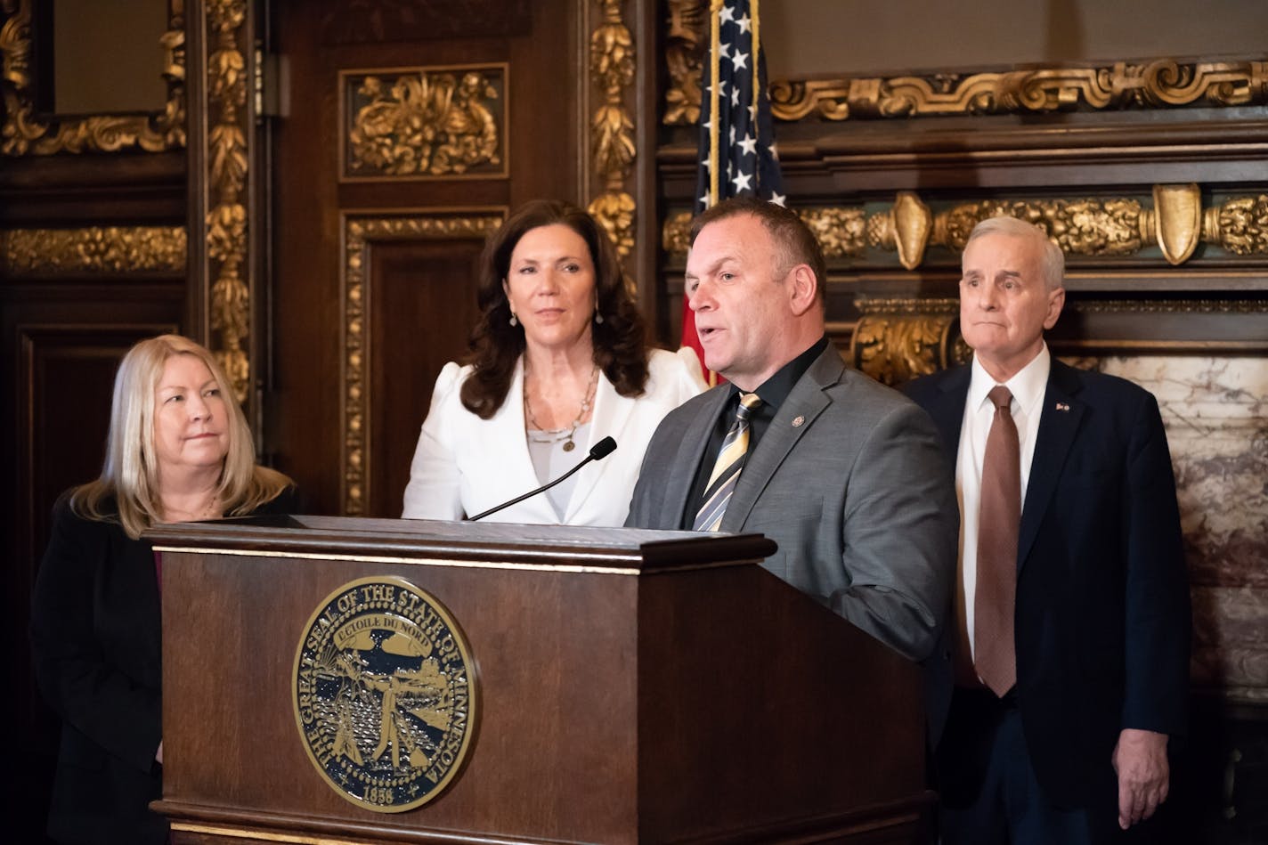 In a bipartisan press conference, Governor Mark Dayton announced the final new state guidelines and grants to fight opioid abuse. The announcement was made with Sen. Chris Eaton, DFL-Brooklyn Center, Sen. Julie Rosen, R-Vernon Center and Rep. Dave Baker, R-Willmar. Eaton and Baker have lost children to opioid abuse.