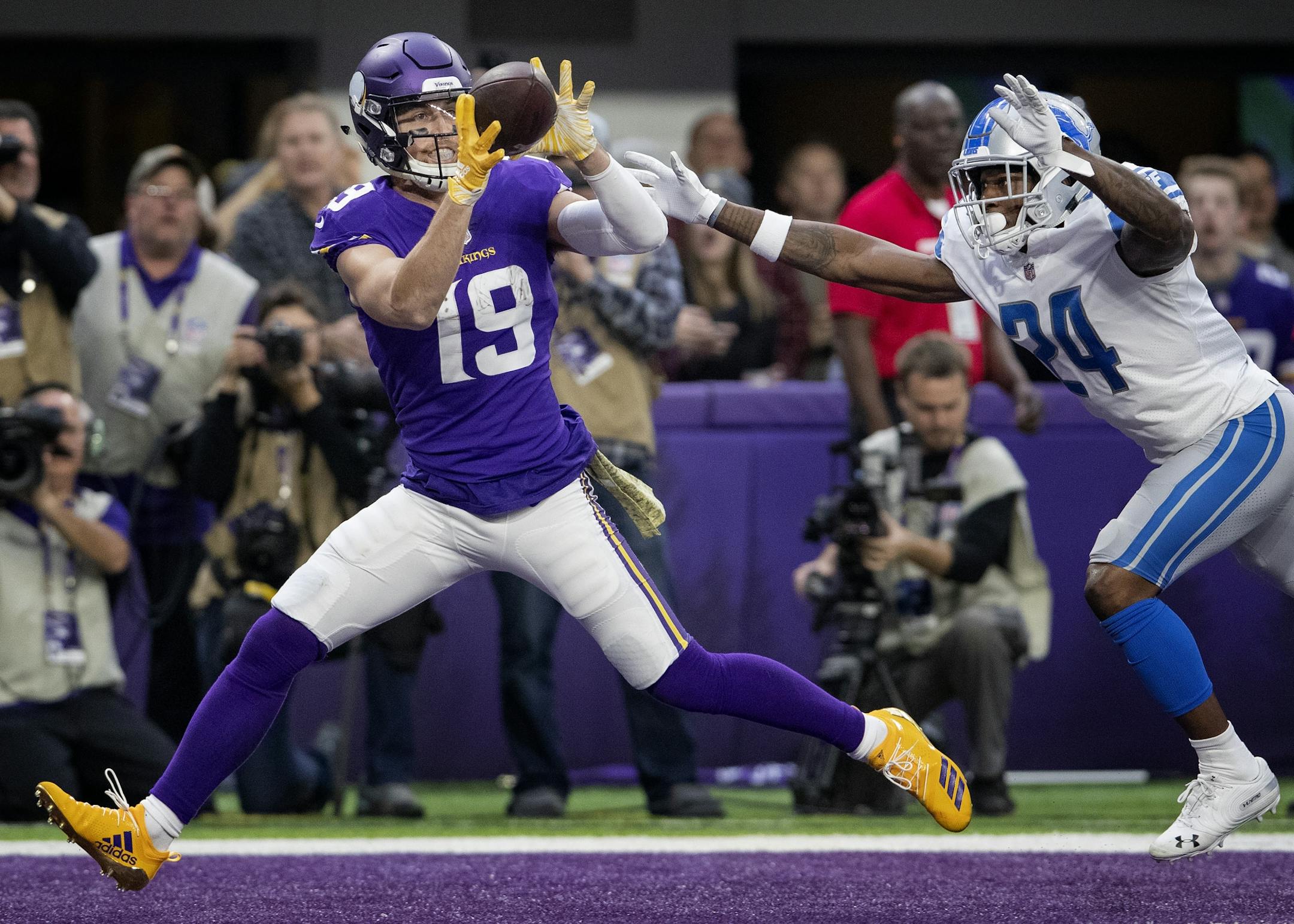 Adam Thielen caught a 2-yard touchdown pass in the second quarter.