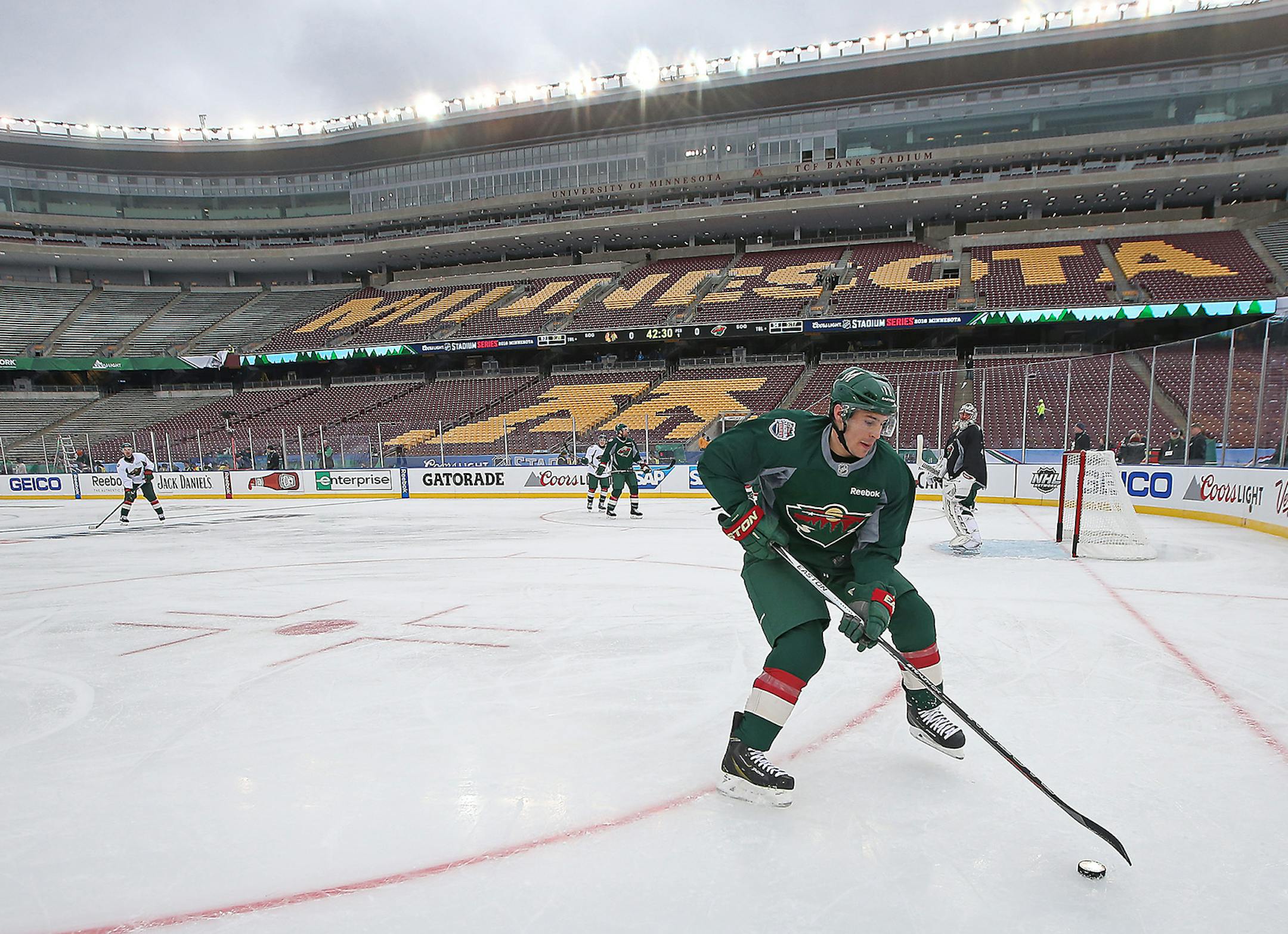 Minnesota Wild left wing Zach Parise took to the ice for a practice before the 2016 Stadium Series Alumni game at TCF Bank Stadium, Saturday, February 20, 2016 in Minneapolis, MN. ] (ELIZABETH FLORES/STAR TRIBUNE) ELIZABETH FLORES &#x2022; eflores@startribune.com