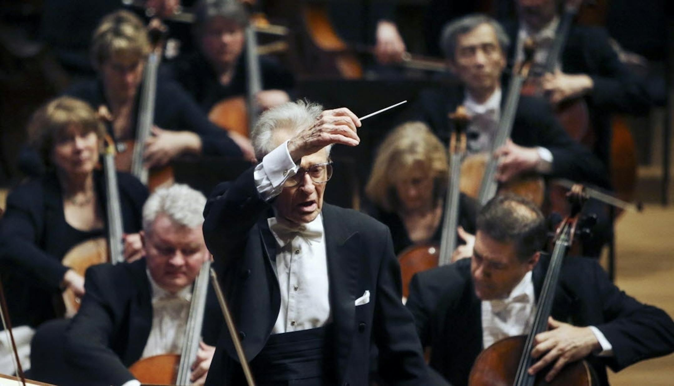 Conductor laureate Stanislaw Skrowaczewski on Friday led the first Minnesota Orchestra concert at Orchestra Hall in 20 months.