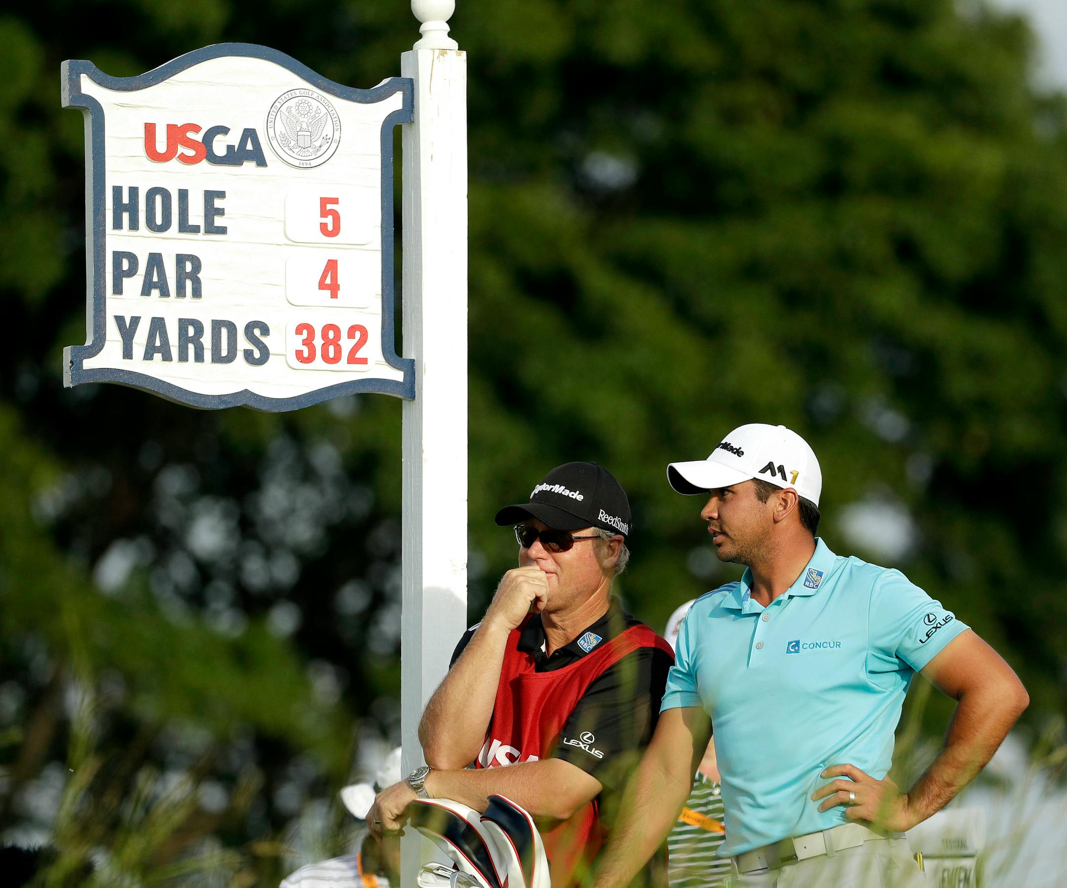Jason Day waited to hit on the fifth hole during the third round of the U.S. Open at Oakmont Country Club on Saturday.
