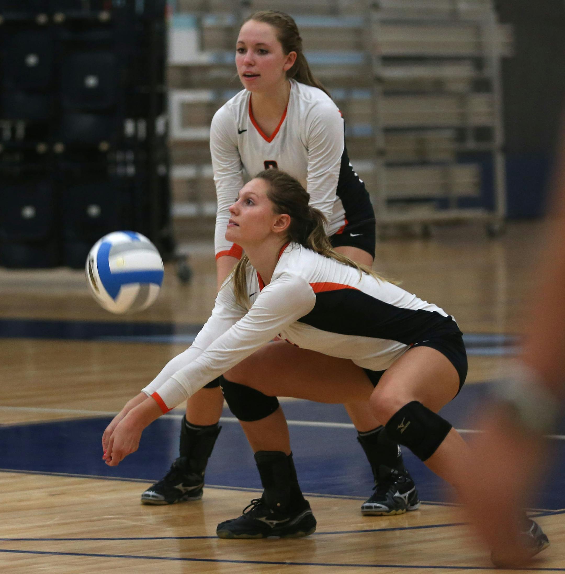 Osseo's Hannah Pekarek bumped the ball during their game with Blaine High School in Blaine Tuesday September 10, 2013. ] (KYNDELL HARKNESS/STAR TRIBUNE) kyndell.harkness@startribune.comOsseo's Hannah Pekarek bumped the ball during their game with Blaine High School in Blaine Tuesday September 10, 2013. ] (KYNDELL HARKNESS/STAR TRIBUNE) kyndell.harkness@startribune.com