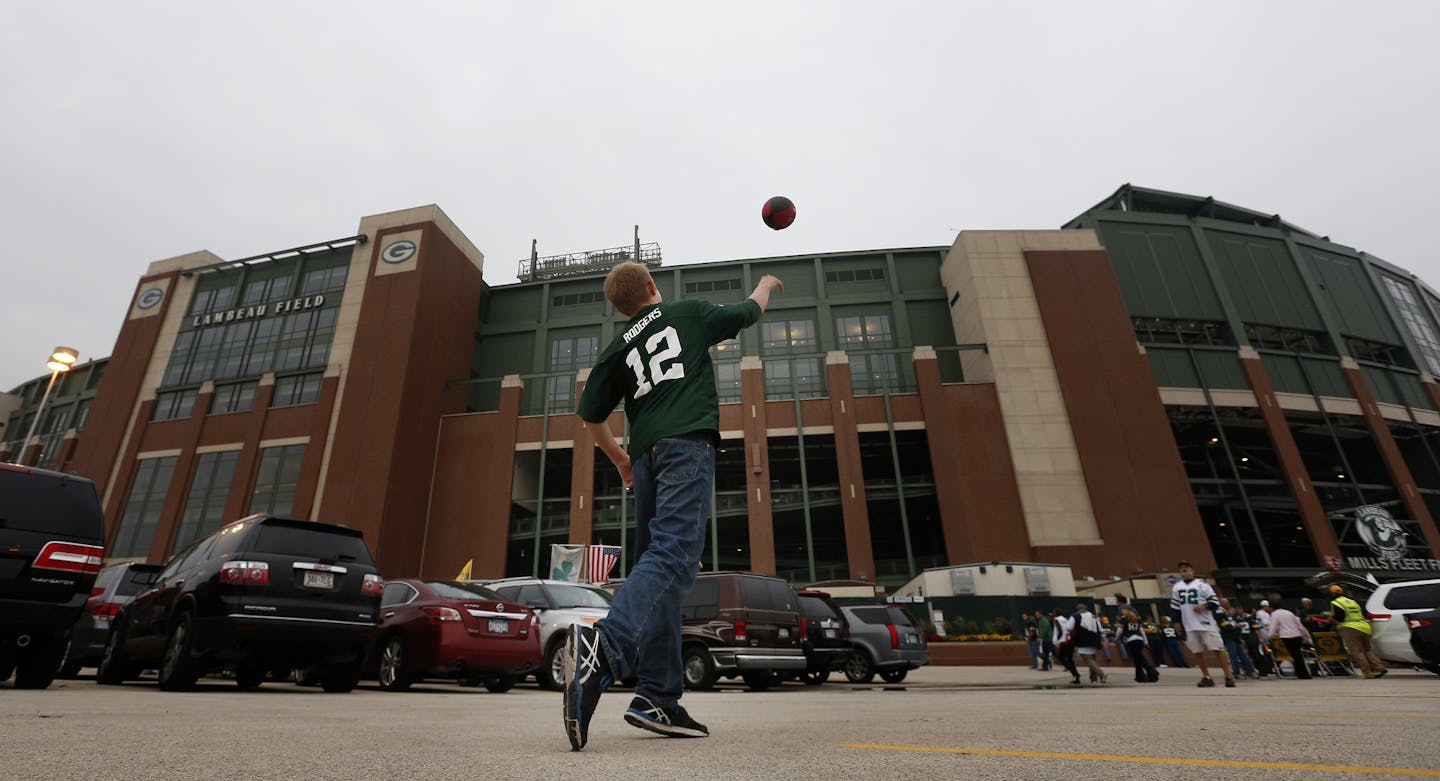 Packers fans have enjoyed a long run of team success with quarterbacks Brett Favre and Aaron Rodgers. But the Vikings could end Green Bay&#x2019;s streak of consecutive NFC North titles at four.