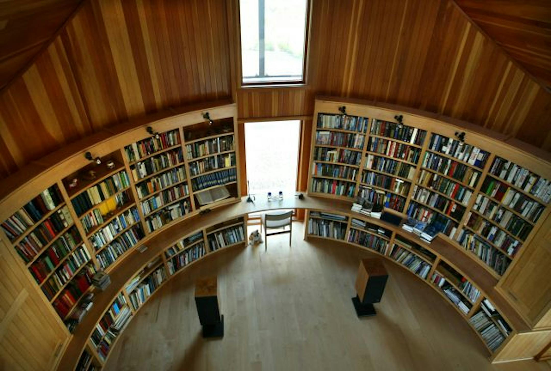 The library of a Northfield, Minn., house designed by Duluth architect David Salmela.