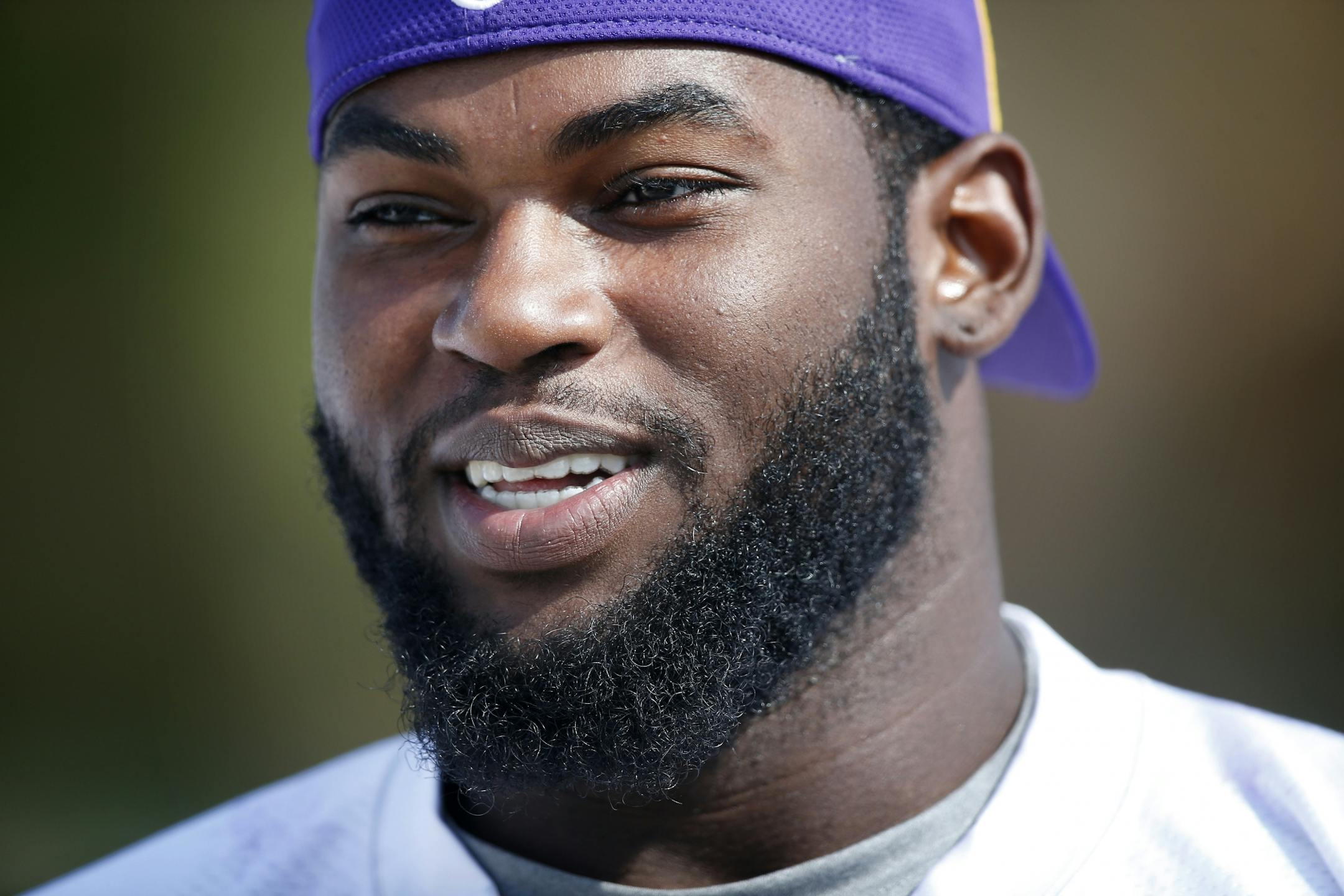 Minnesota Vikings Sharrif Floyd (73).