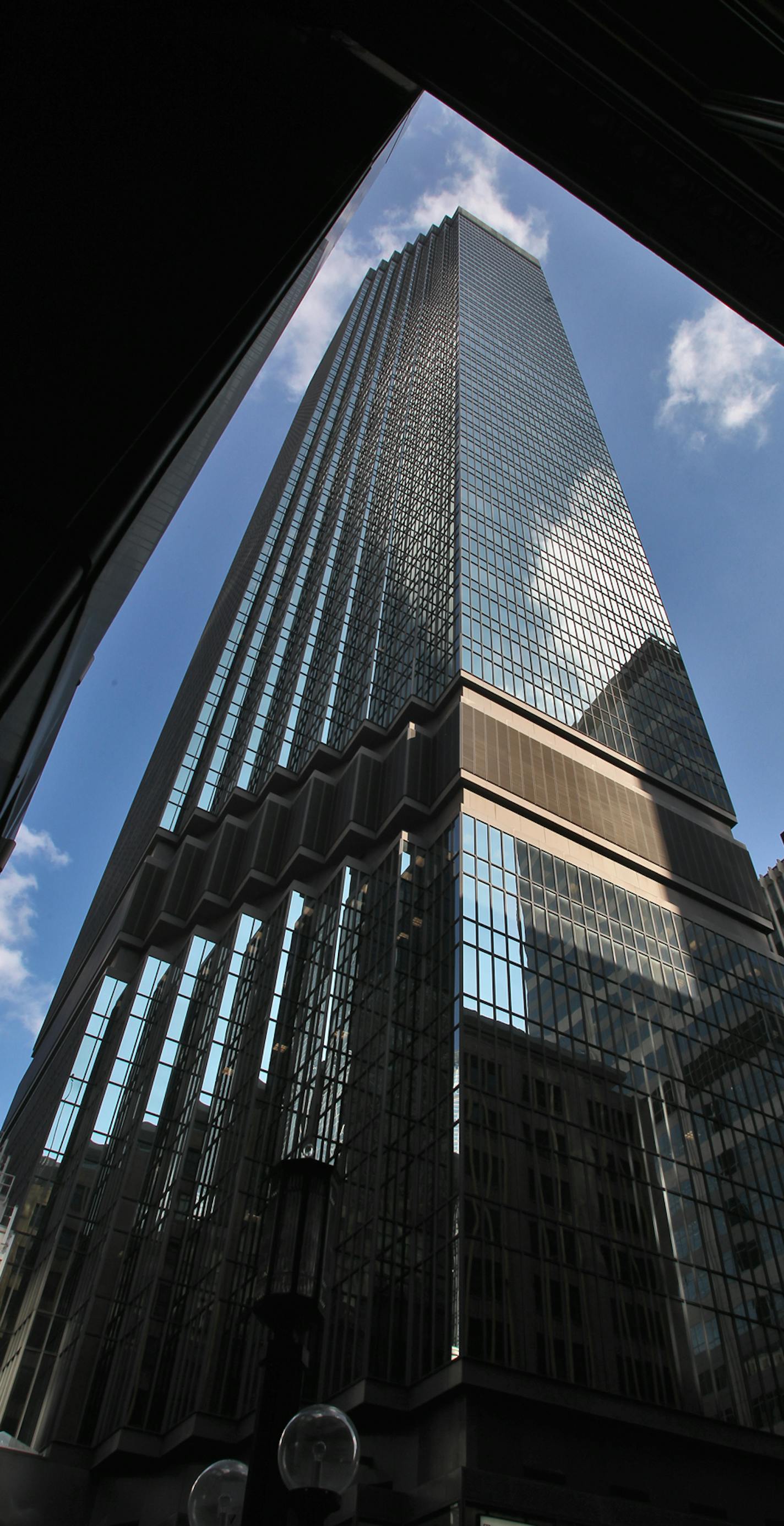 The IDS building in downtown Minneapolis is for sale. (MARLIN LEVISON/STARTRIBUNE(mlevison@startribune.com (cq ) ORG XMIT: MIN2013030613225180