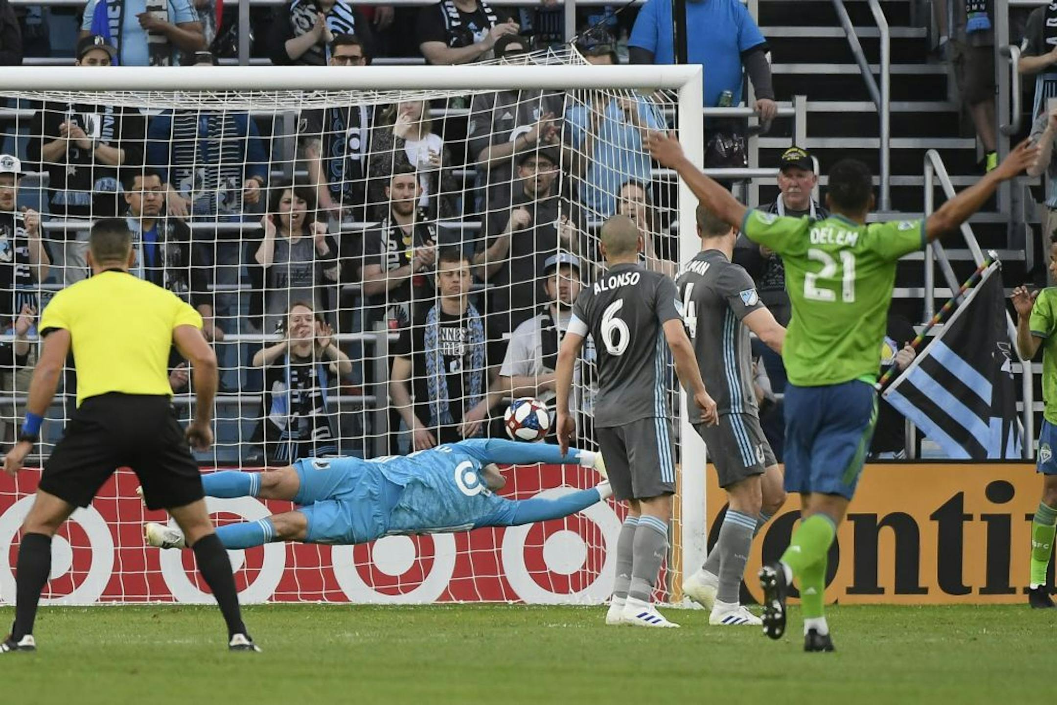 Seattle Sounders midfielder Cristian Roldan (7), not pictured, scored a goal against Minnesota United goalkeeper Vito Mannone (1) in the first half to the tie the game 1-1.