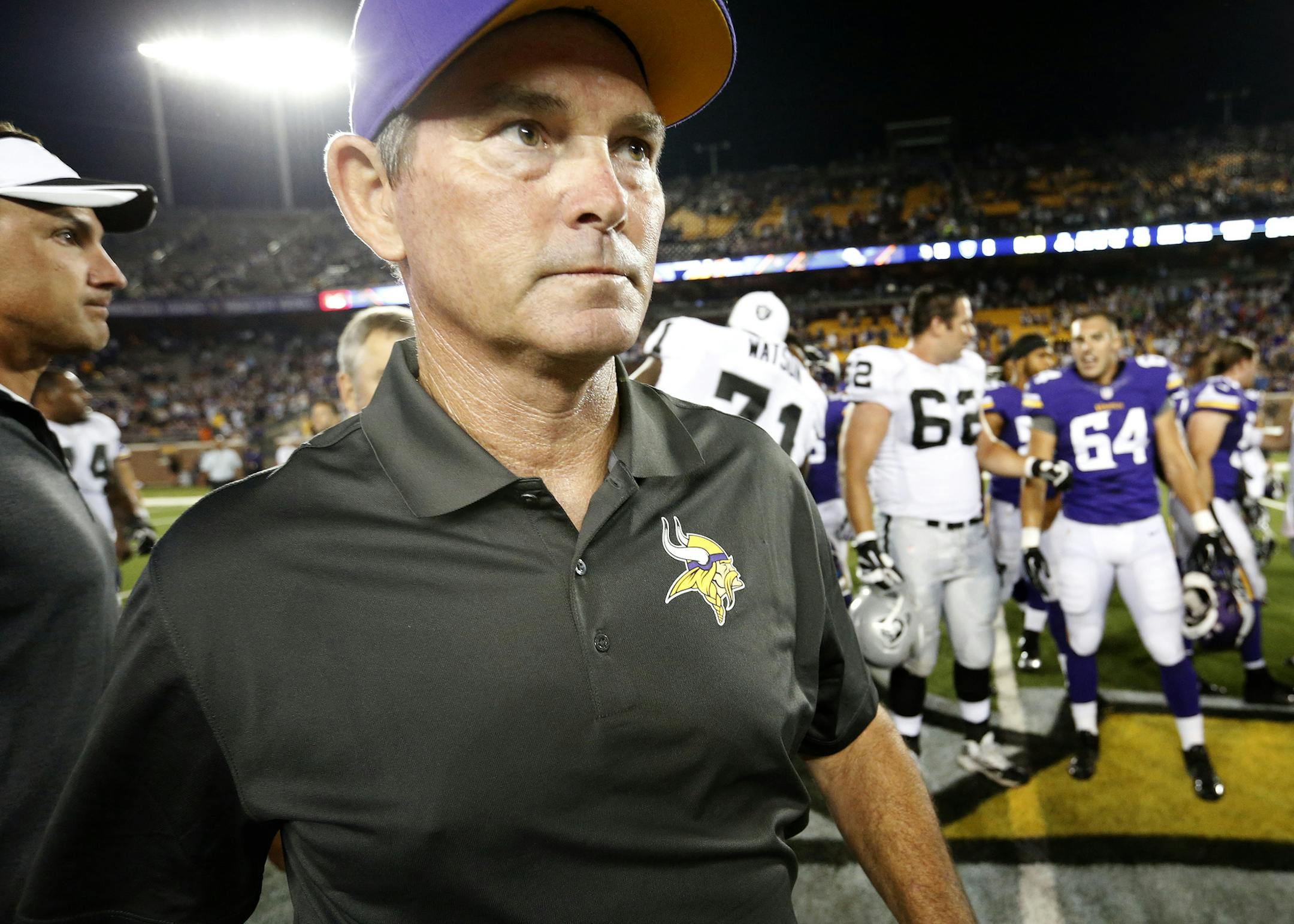 Minnesota Vikings head coach Mike Zimmer walked off the field at the end of the game. ] CARLOS GONZALEZ cgonzalez@startribune.com - August 8, 2014 , Minneapolis, Minn., NFL, TCF Bank Stadium, Minnesota Vikings vs. Oakland Raiders.