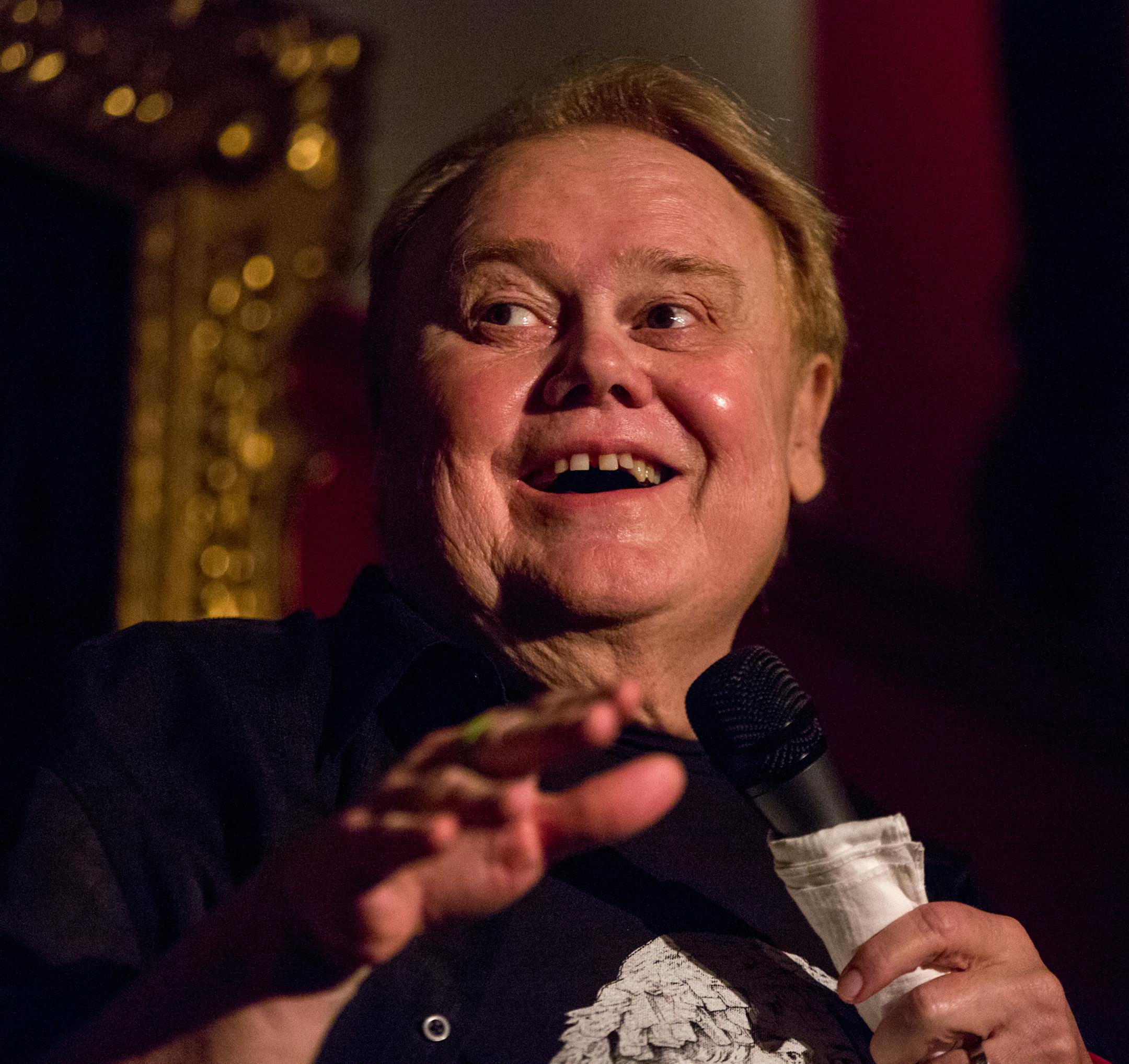 Louie Anderson performs at Joke Joint Comedy Club in St. Paul on Saturday night. ] COURTNEY PEDROZA ï courtney.pedroza@startribune.com; Louie Anderson performing at Joke Joint Comedy Club; St. Paul; July 8;