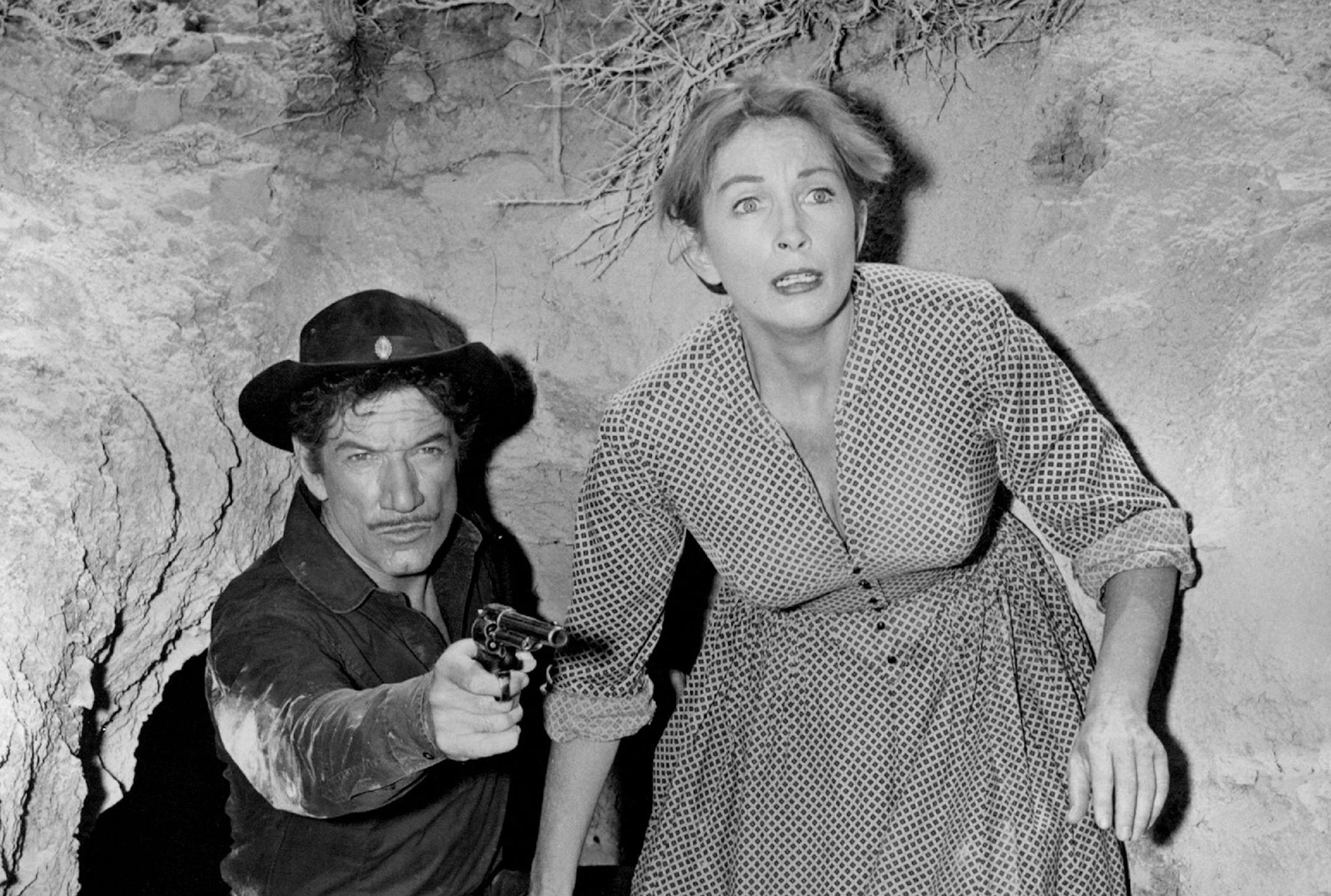 Richard Boone and Lorna Thayer in "Have Gun, Will Travel," which aired on CBS from 1957 to 1963.